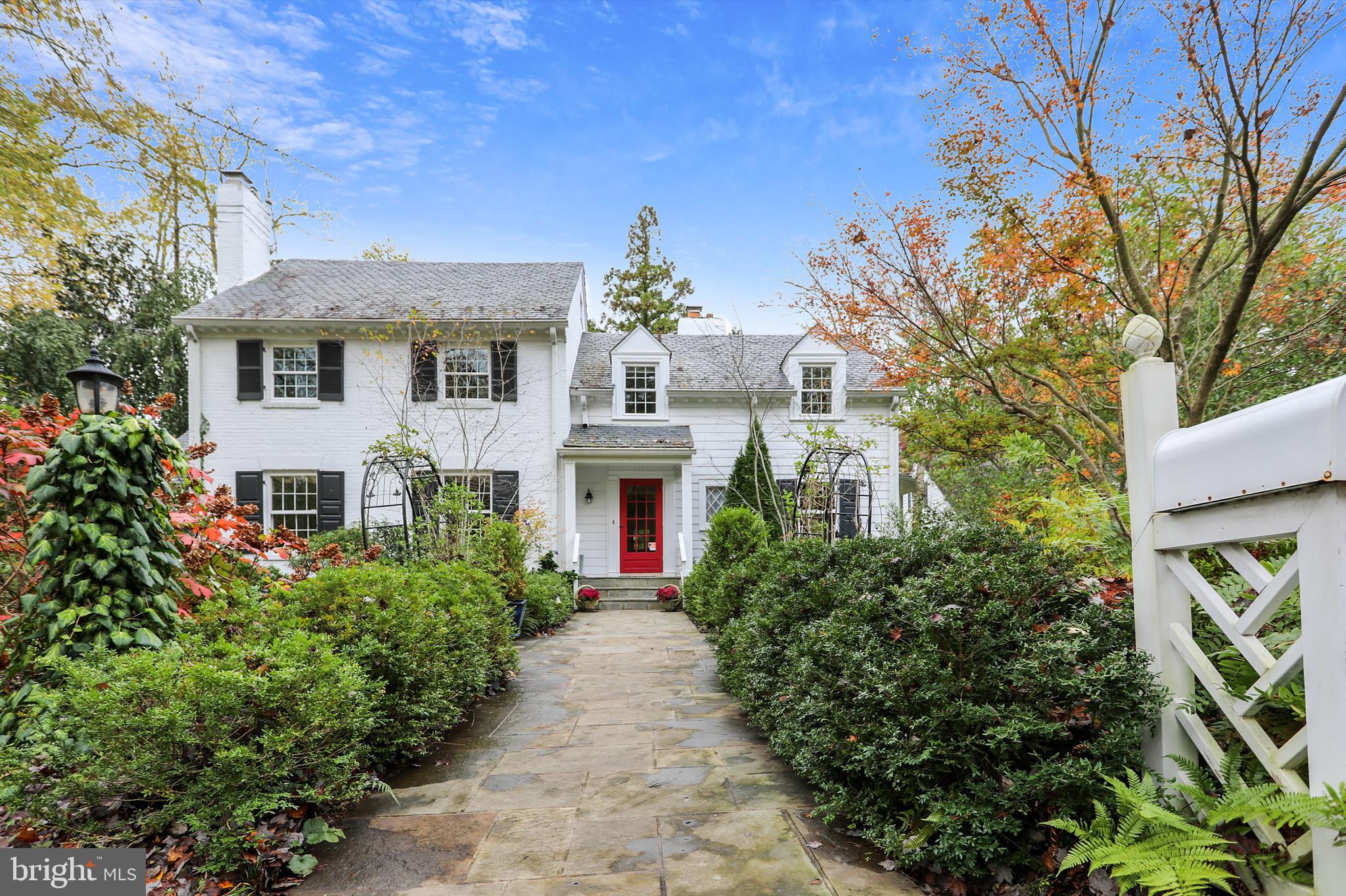 BANNOCKBURN HEIGHTS - Residential