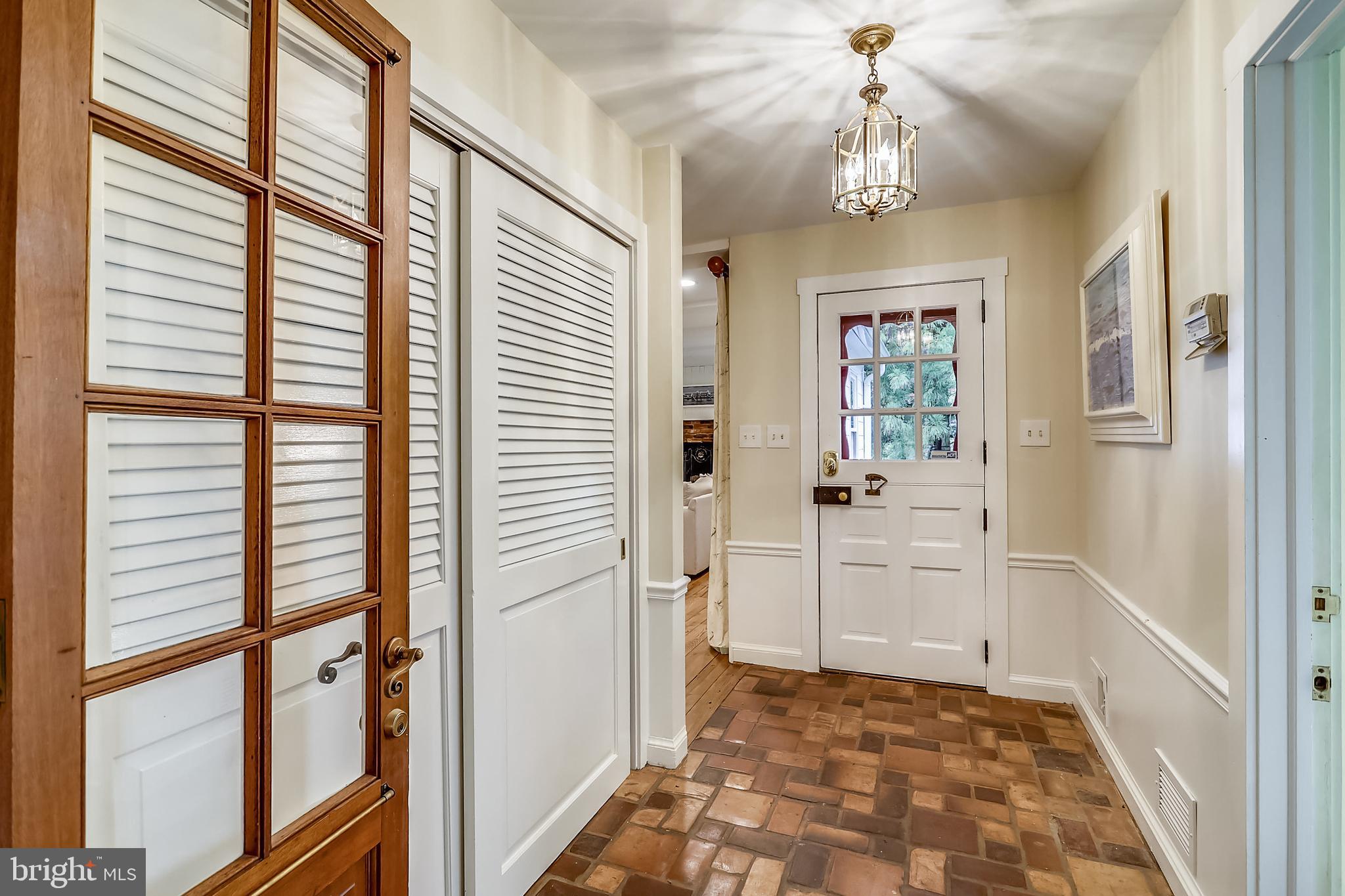 BANNOCKBURN HEIGHTS - Residential