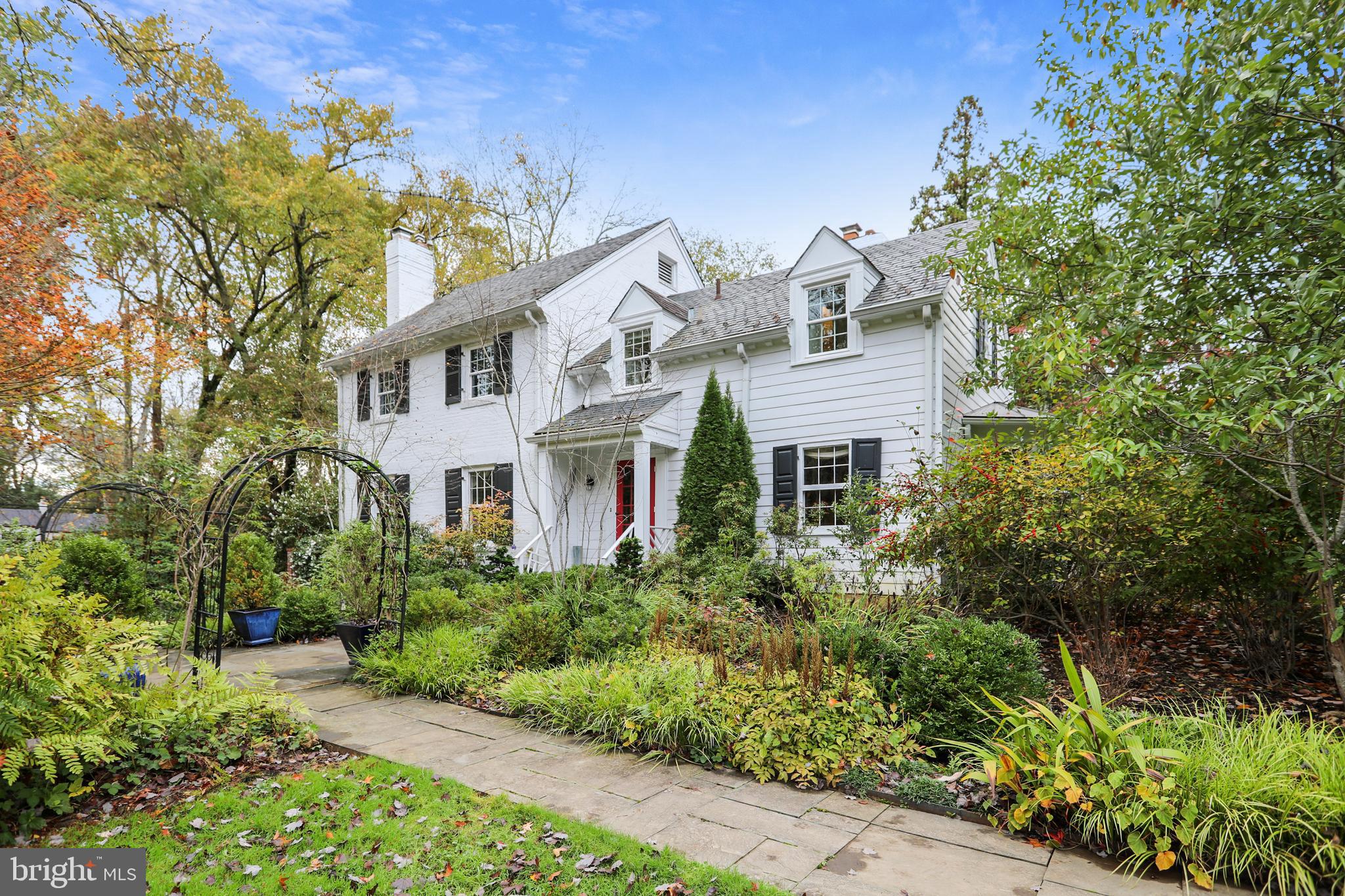 BANNOCKBURN HEIGHTS - Residential