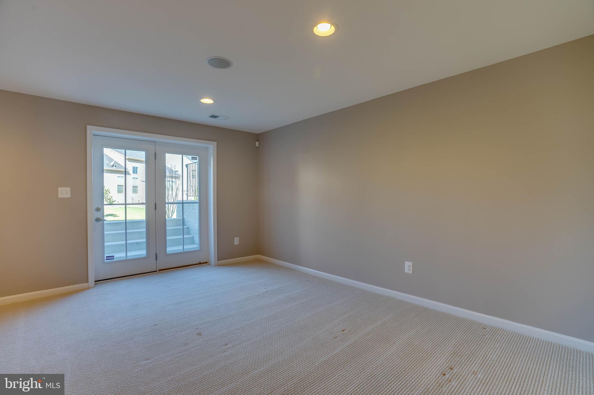 MAY'S QUARTER - Residential Lease