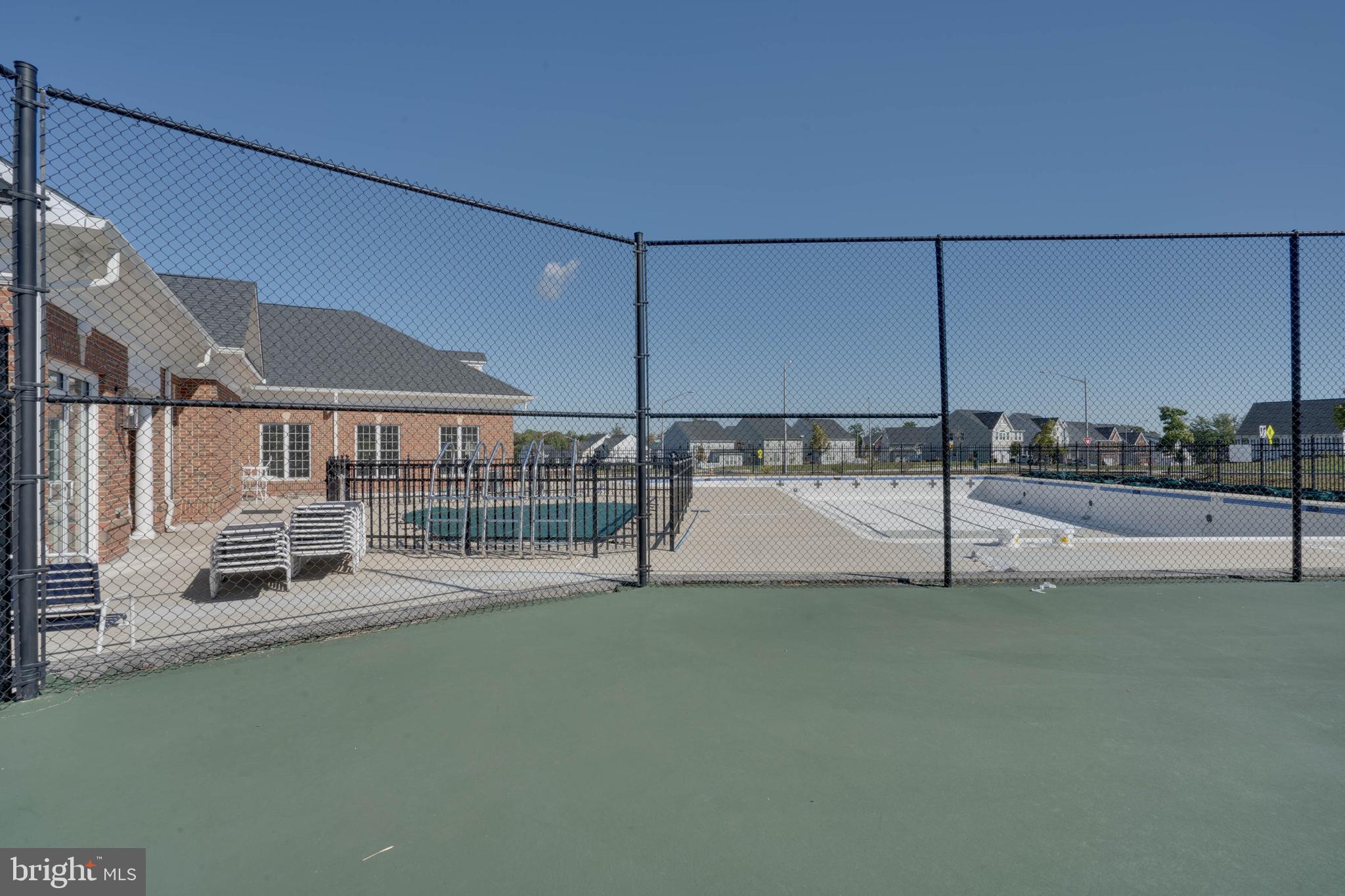 MAY'S QUARTER - Residential Lease