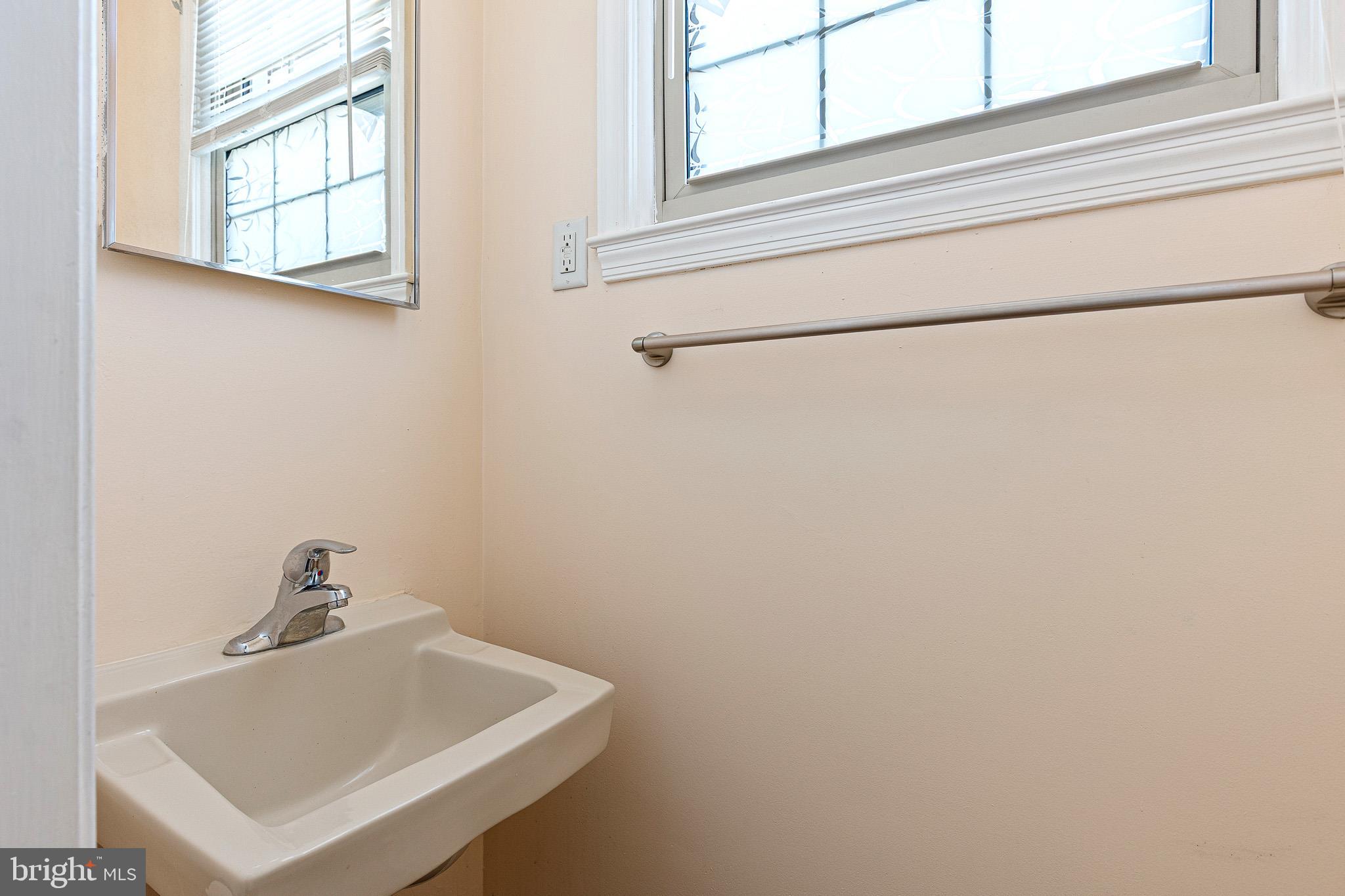 CARAVEL FARMS - Residential