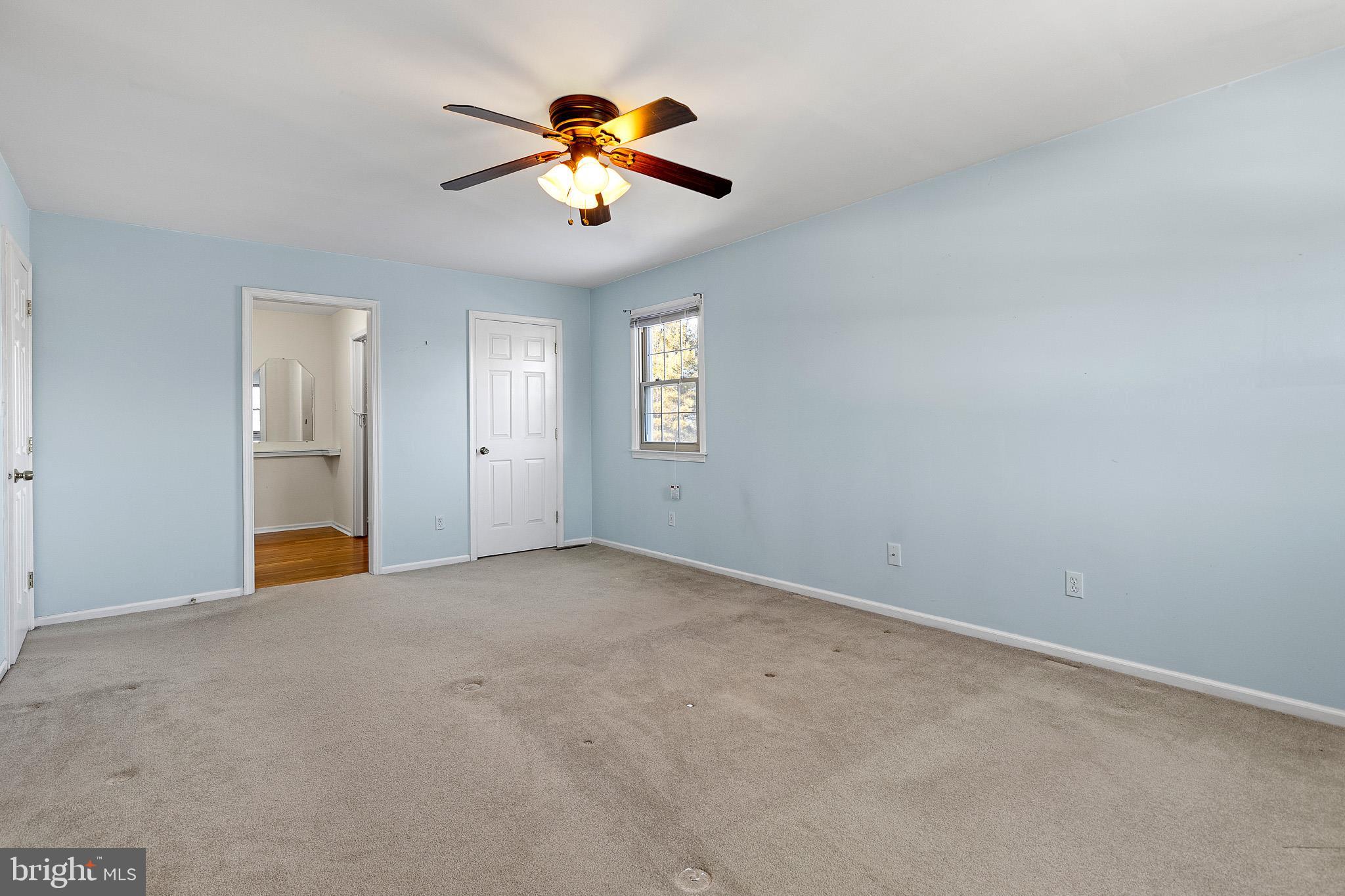 CARAVEL FARMS - Residential