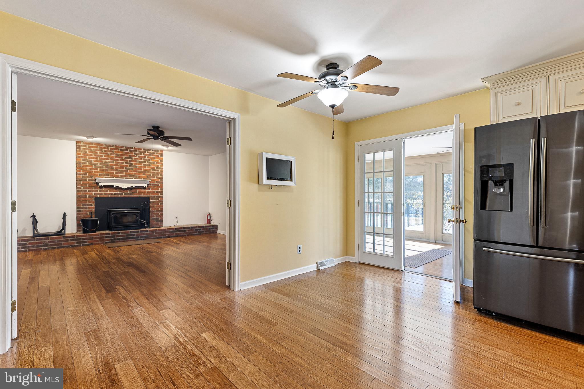 CARAVEL FARMS - Residential