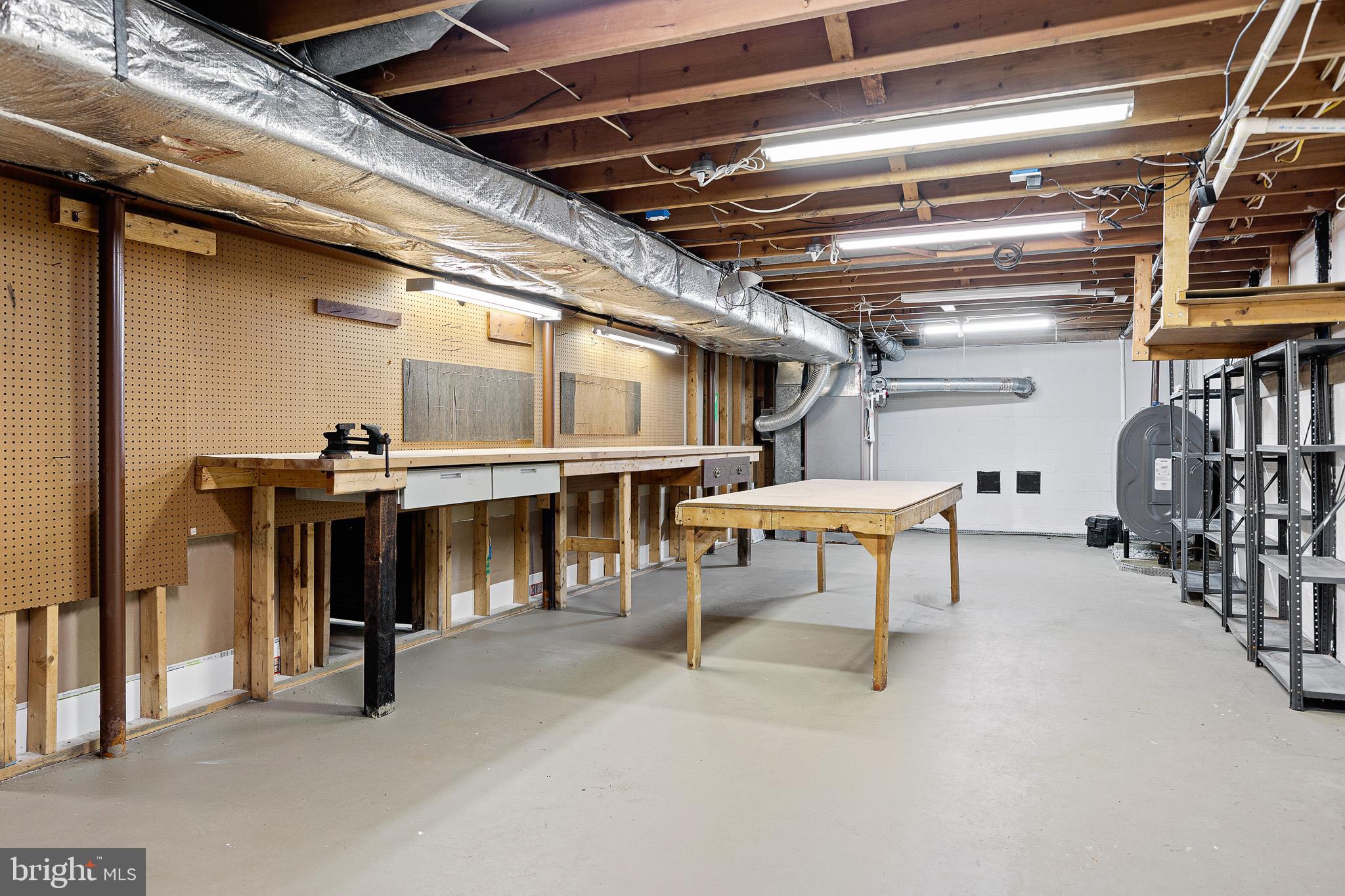 CARAVEL FARMS - Residential