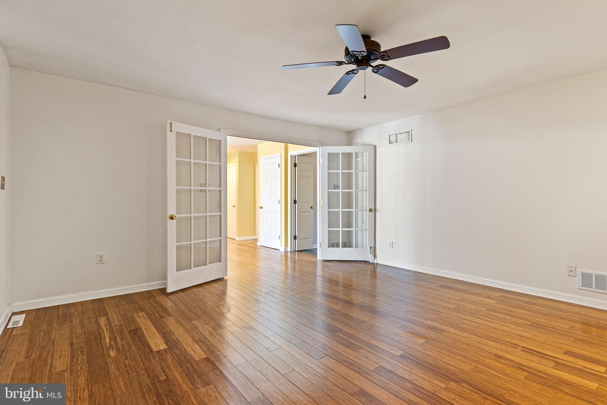 CARAVEL FARMS - Residential