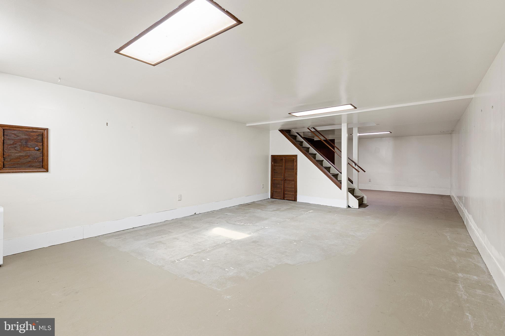 CARAVEL FARMS - Residential