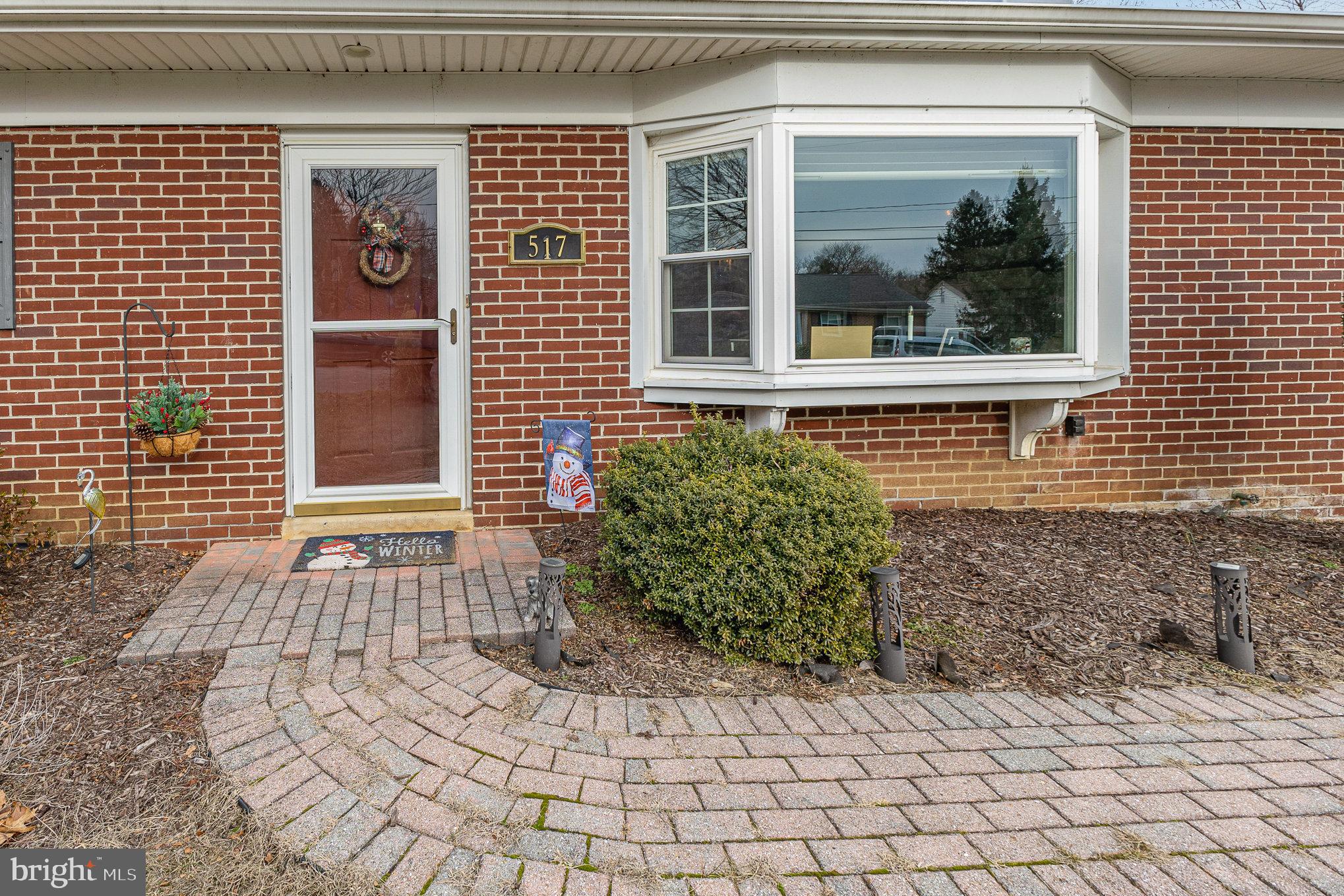 MANOR RIDGE - Residential