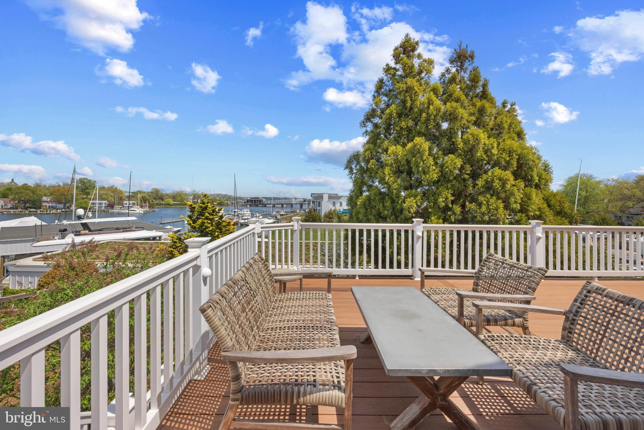 EASTPORT - Residential