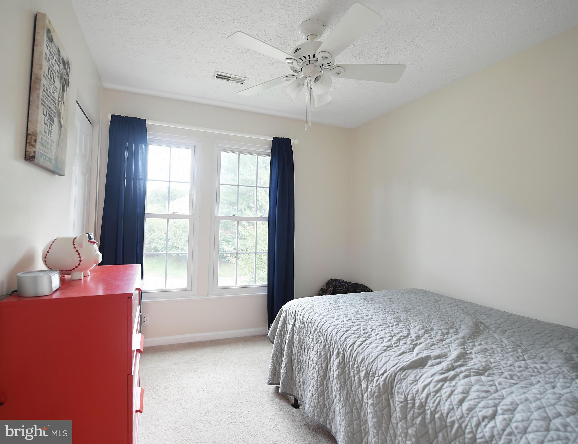 CONSTANT FRIENDSHIP - Residential