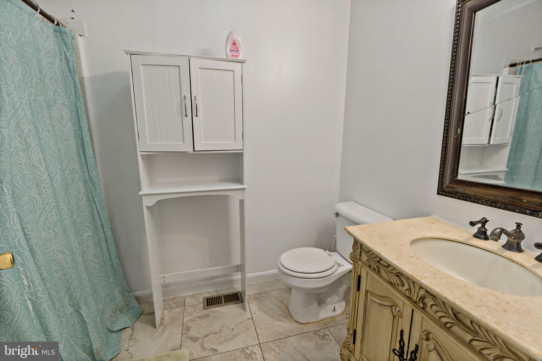 OPEQUON MEADOWS - Residential