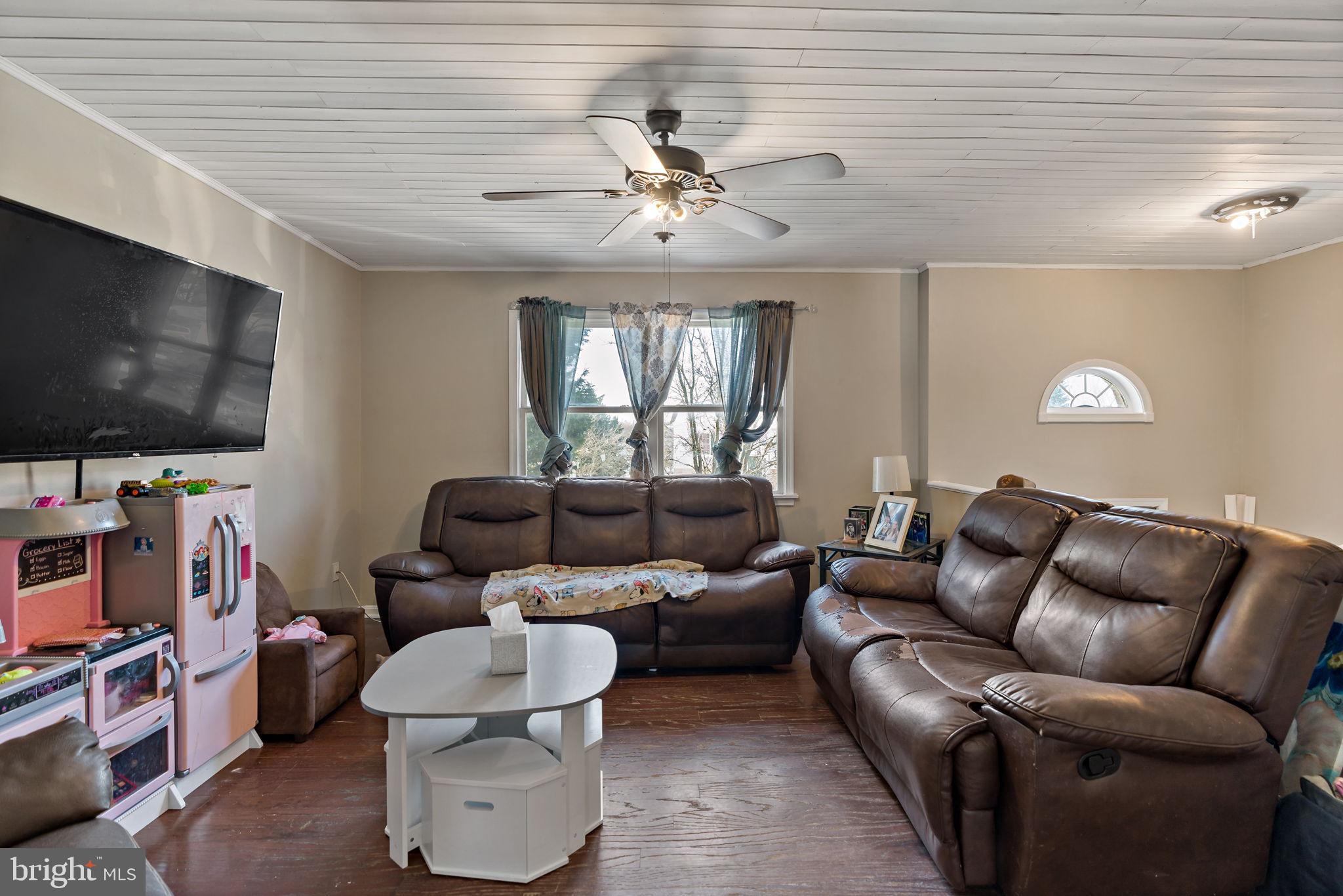 OPEQUON MEADOWS - Residential