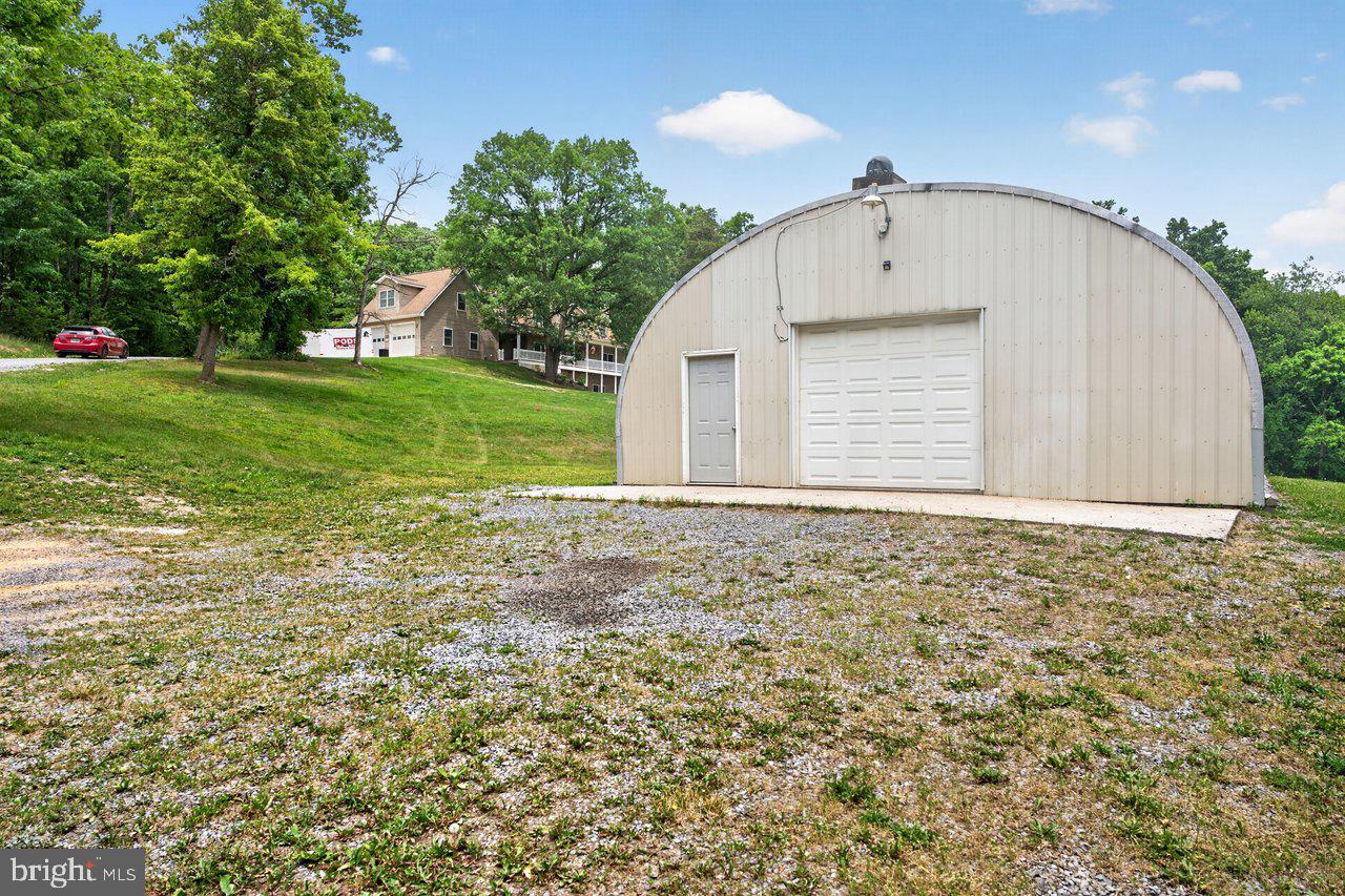 1214 W PEAKE LANE