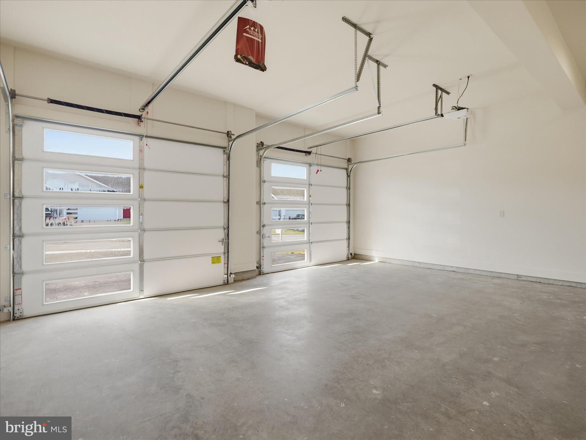 SPRING VALLEY - Residential