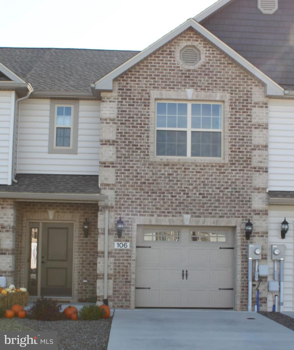 Photo of 106 Delano Dr, CHAMBERSBURG, PA 17202 (MLS # PAFL2031086)