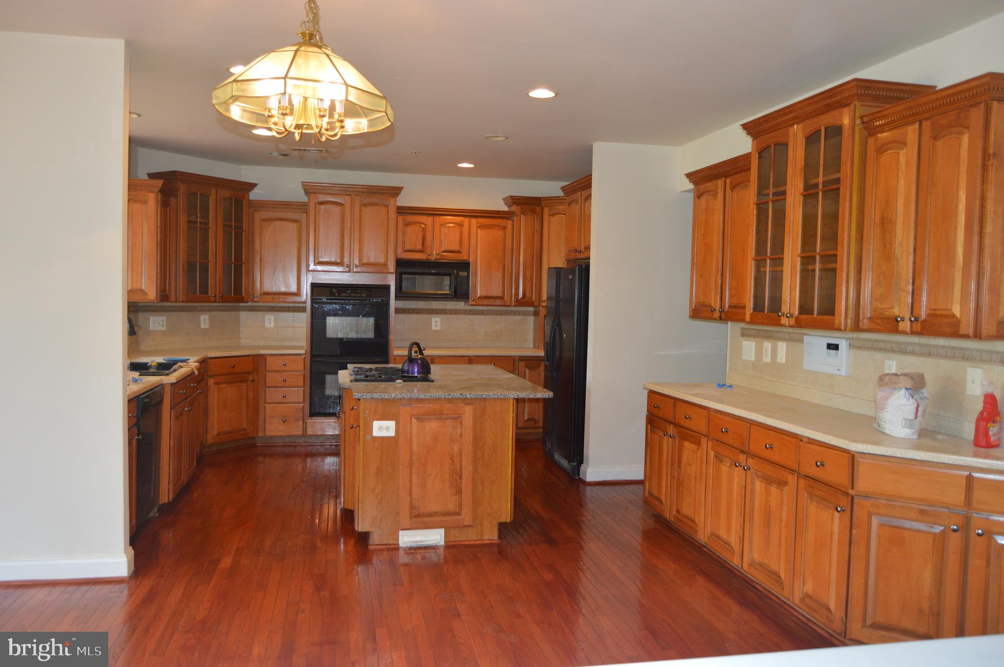 TALL OAKS ESTATES - Residential