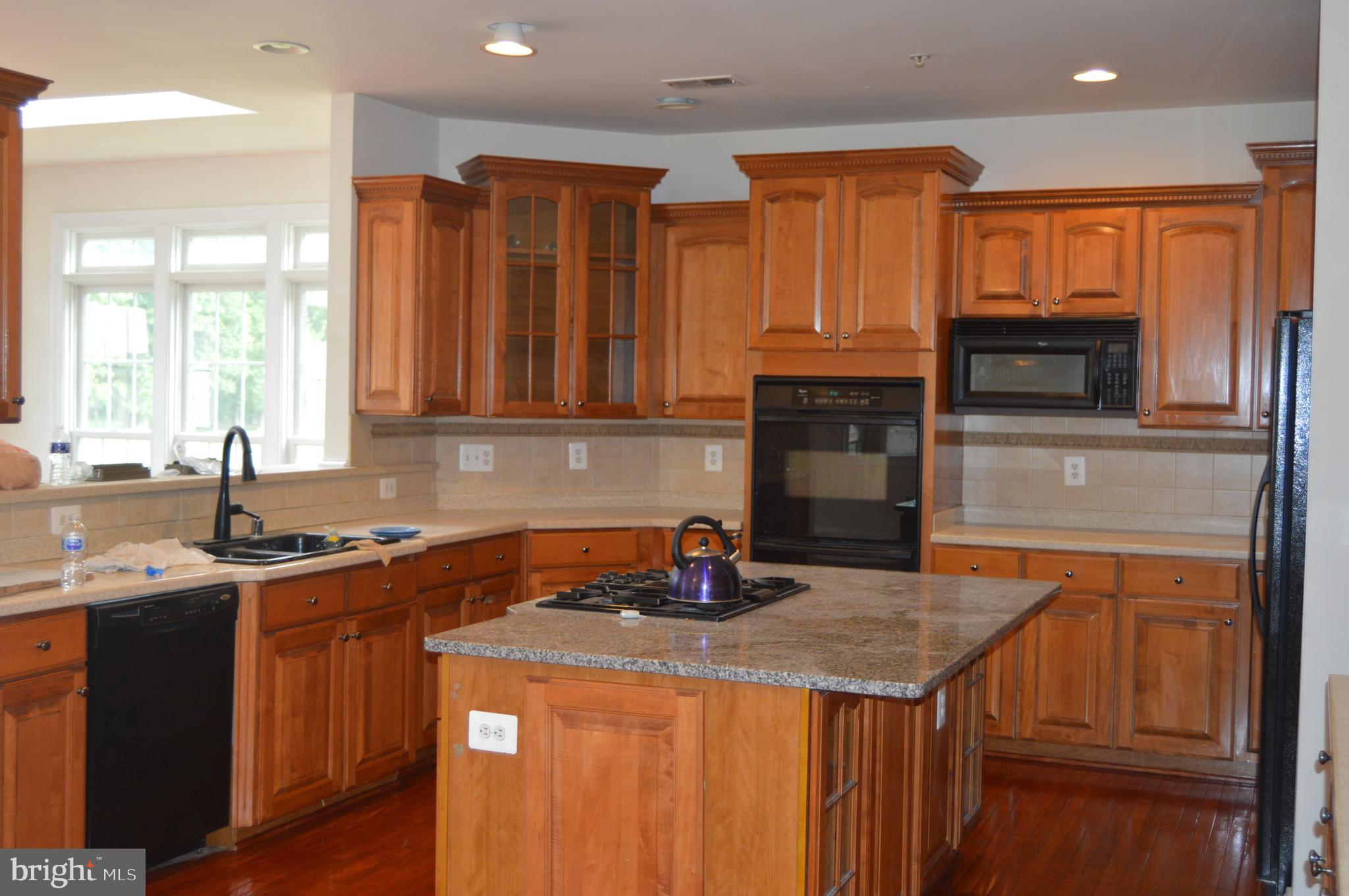 TALL OAKS ESTATES - Residential