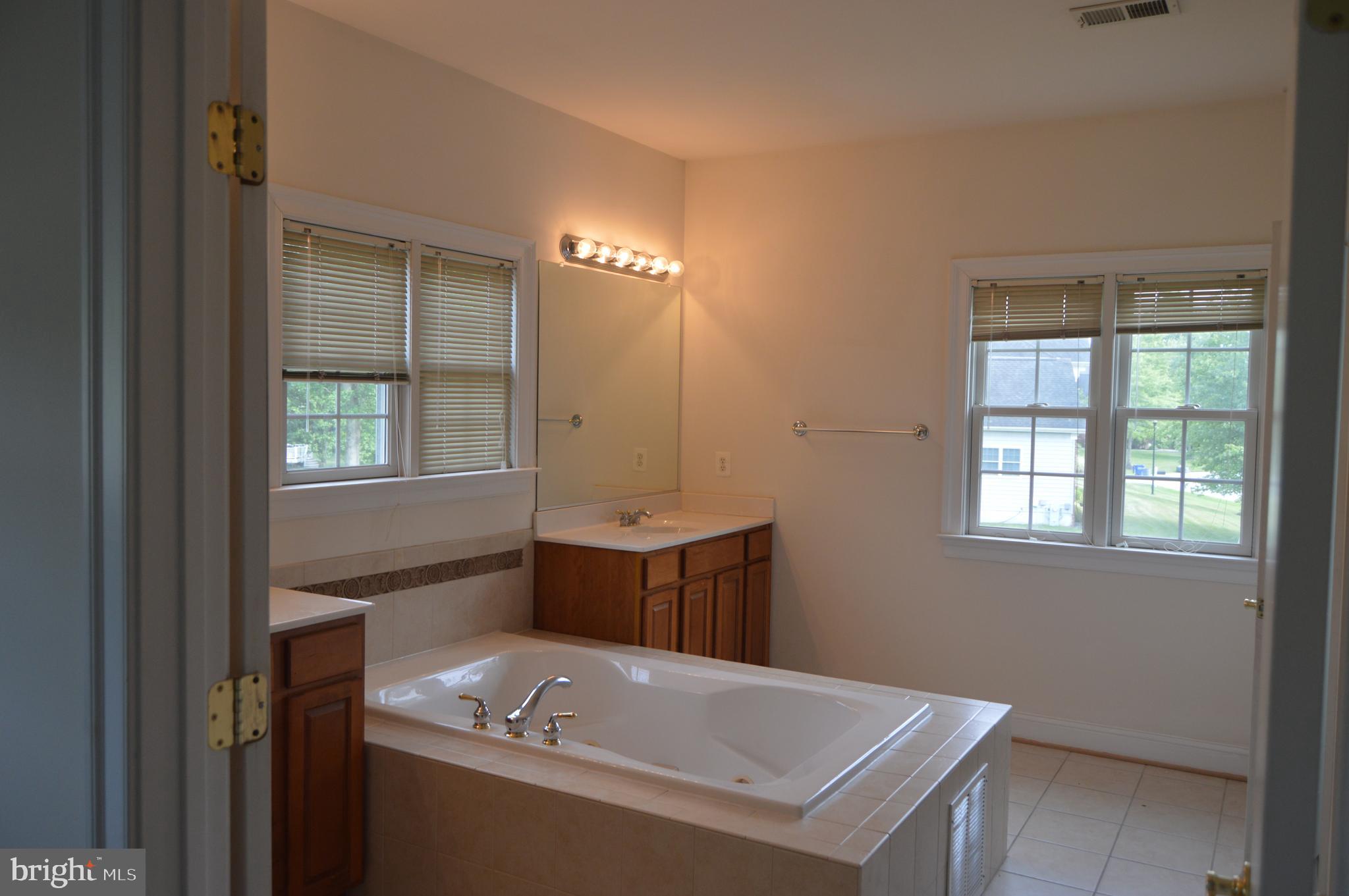 TALL OAKS ESTATES - Residential