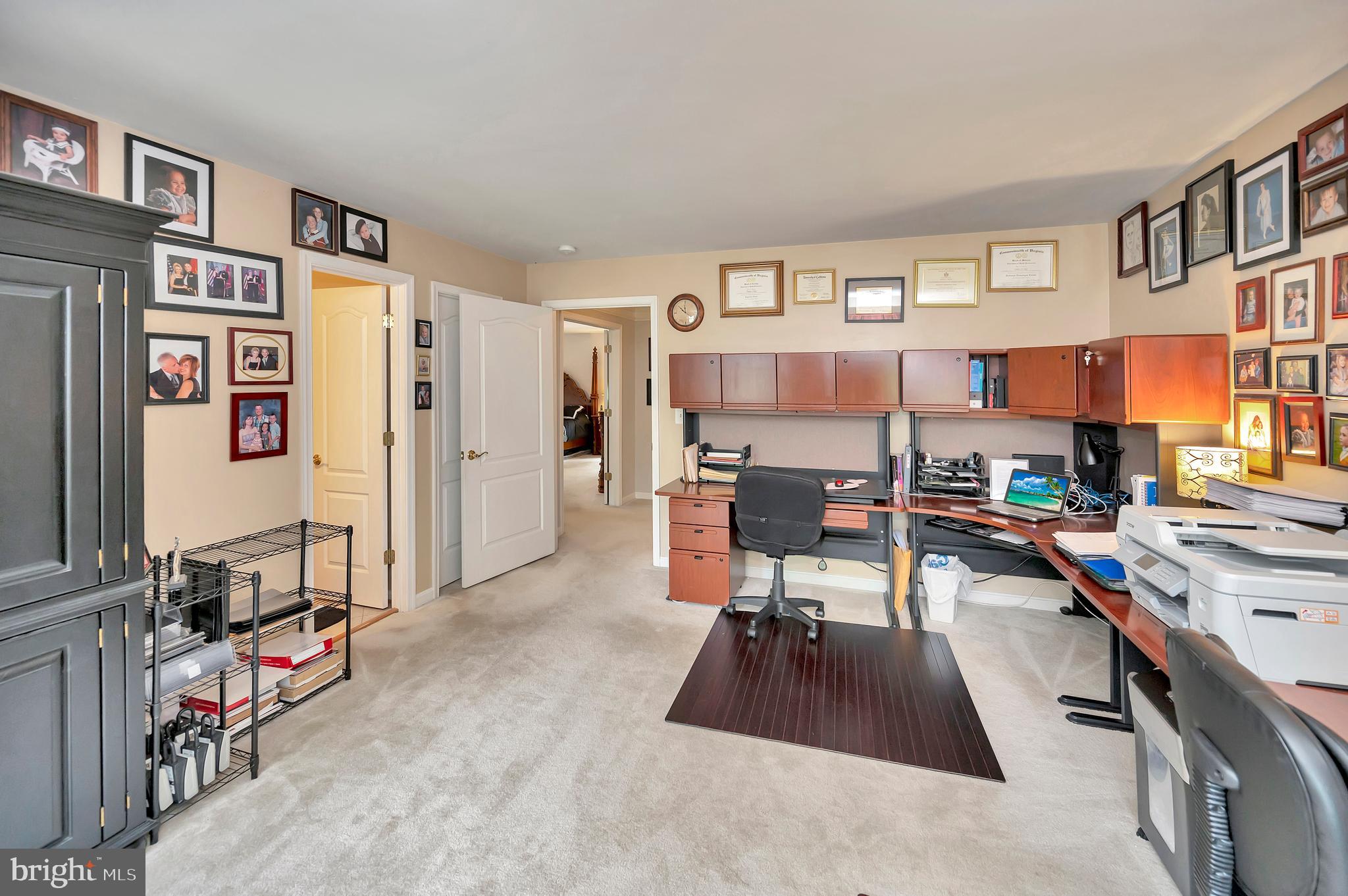 MANSFIELD MANOR - Residential