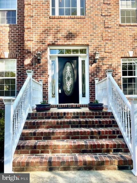 MANSFIELD MANOR - Residential