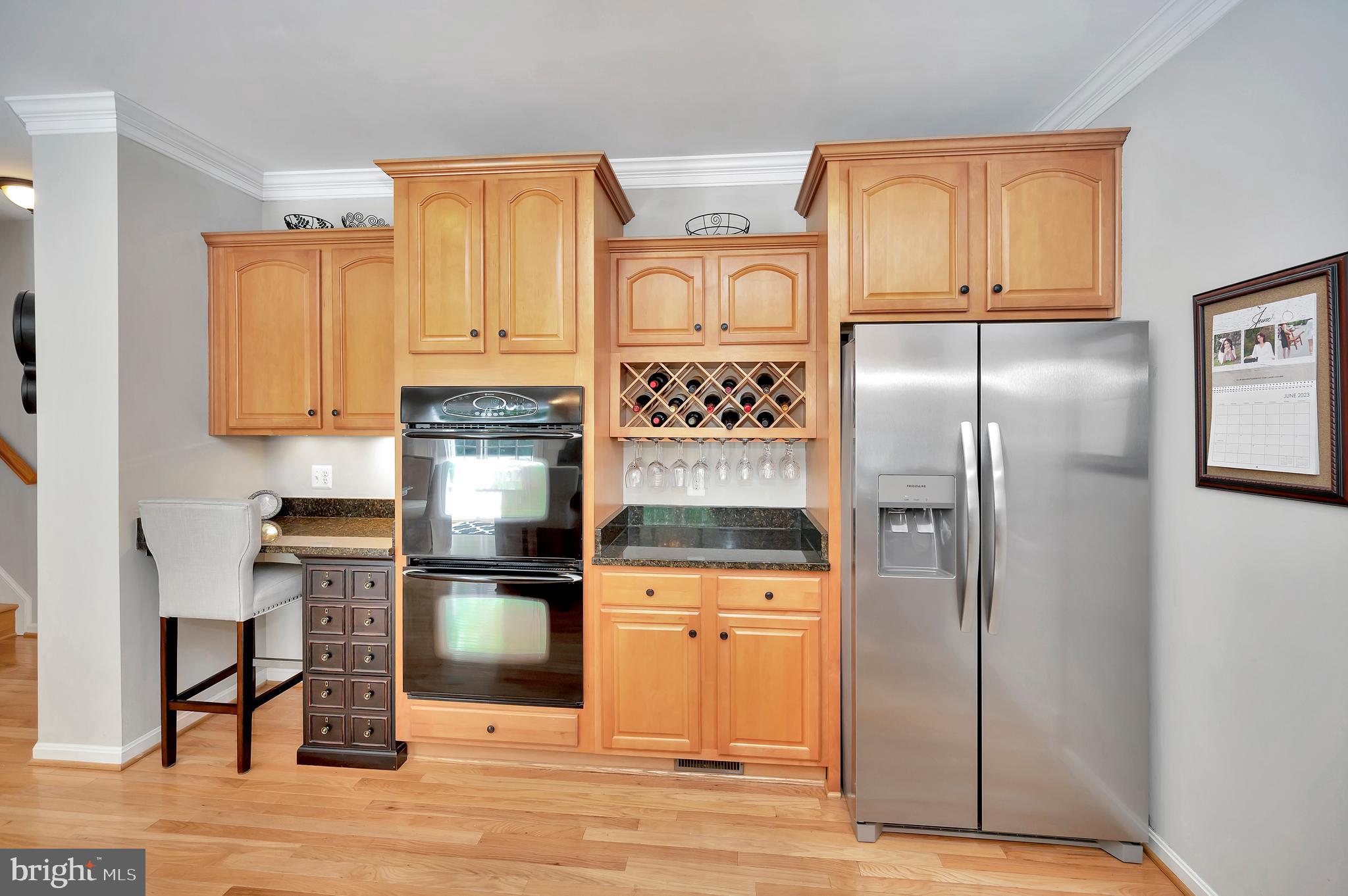 MANSFIELD MANOR - Residential