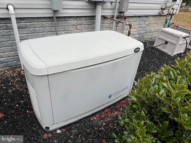 MANSFIELD MANOR - Residential