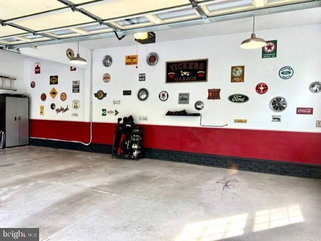 MANSFIELD MANOR - Residential