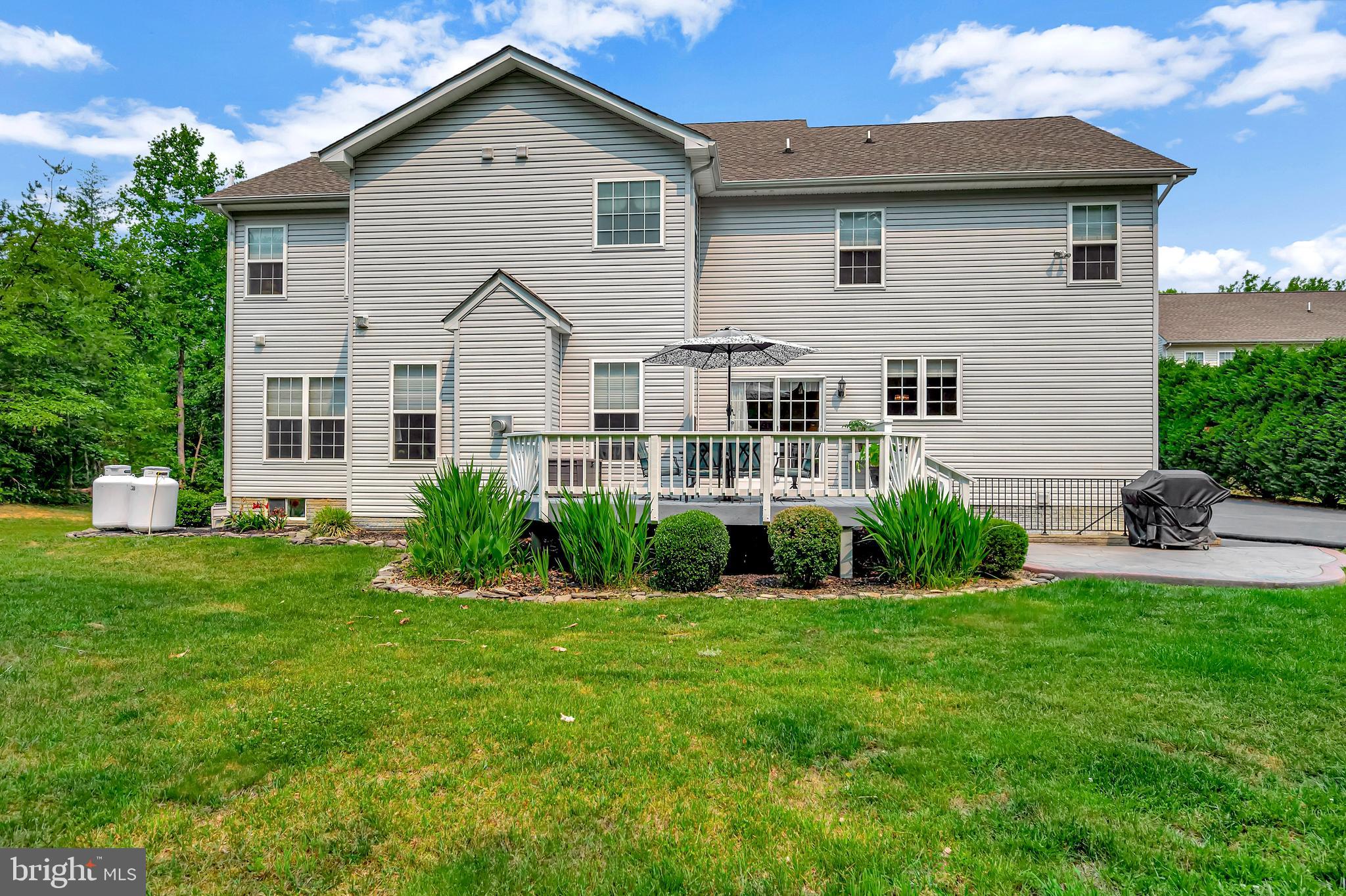 MANSFIELD MANOR - Residential