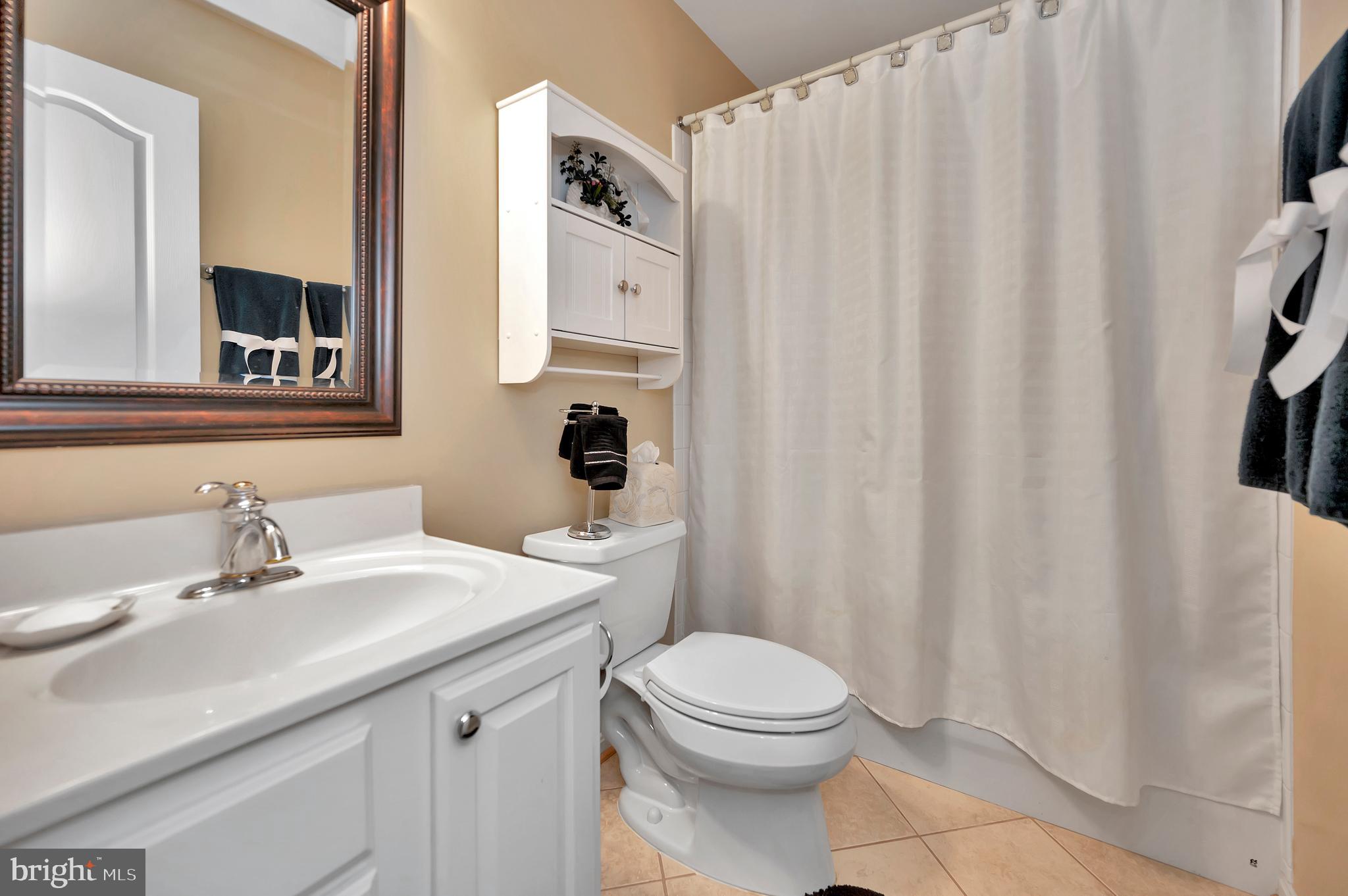 MANSFIELD MANOR - Residential