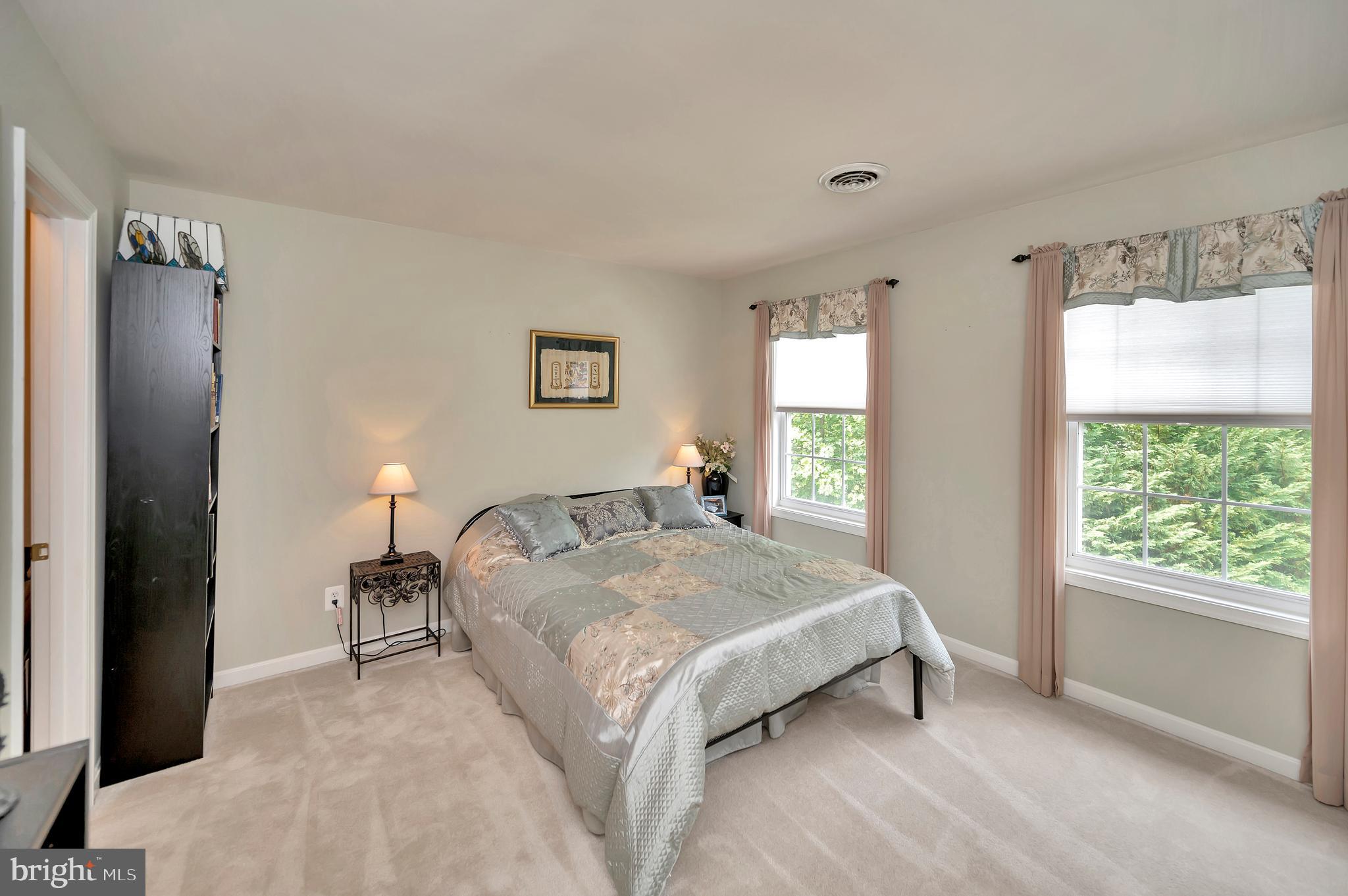 MANSFIELD MANOR - Residential