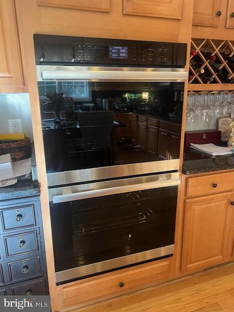 MANSFIELD MANOR - Residential