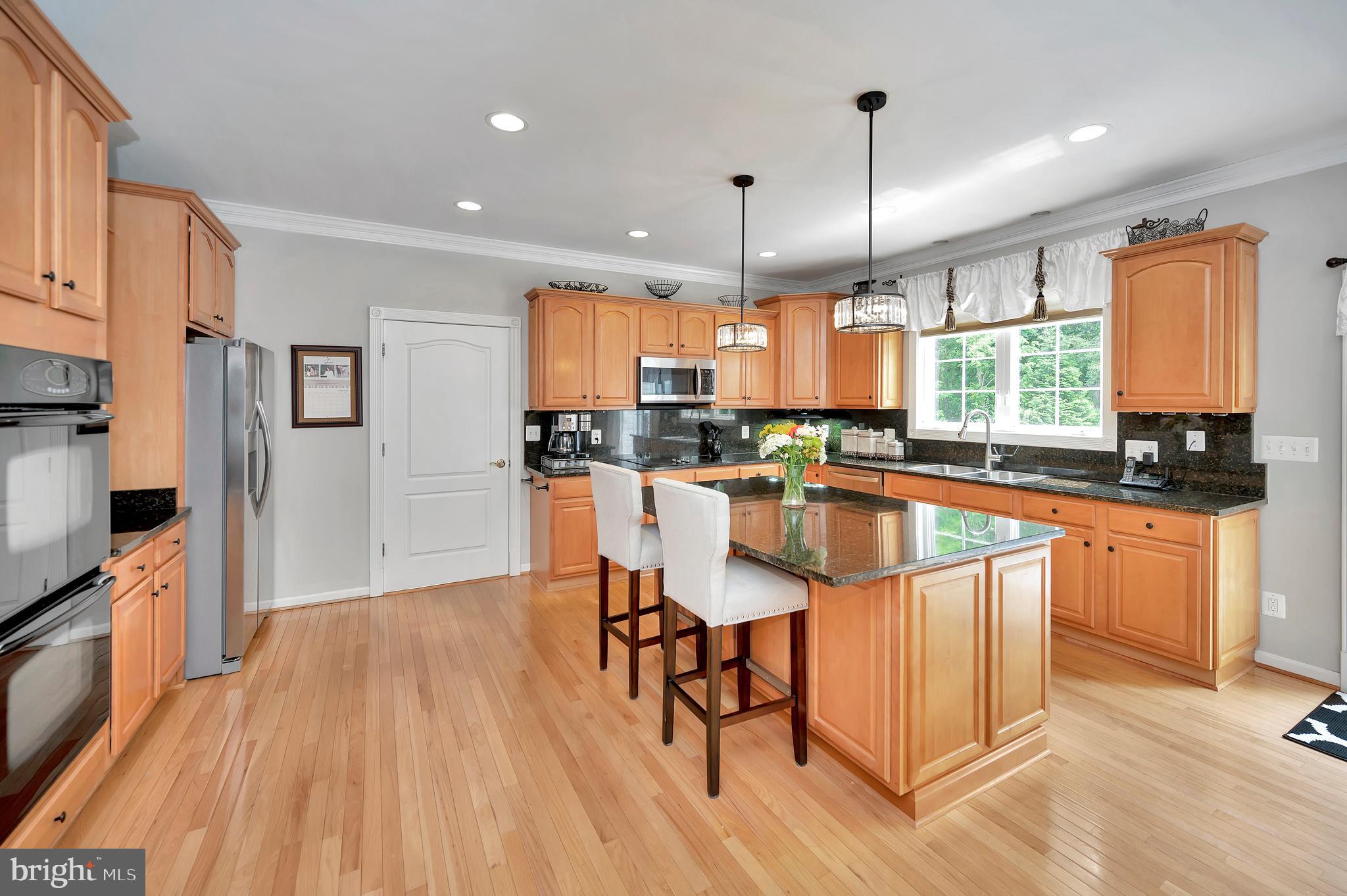 MANSFIELD MANOR - Residential