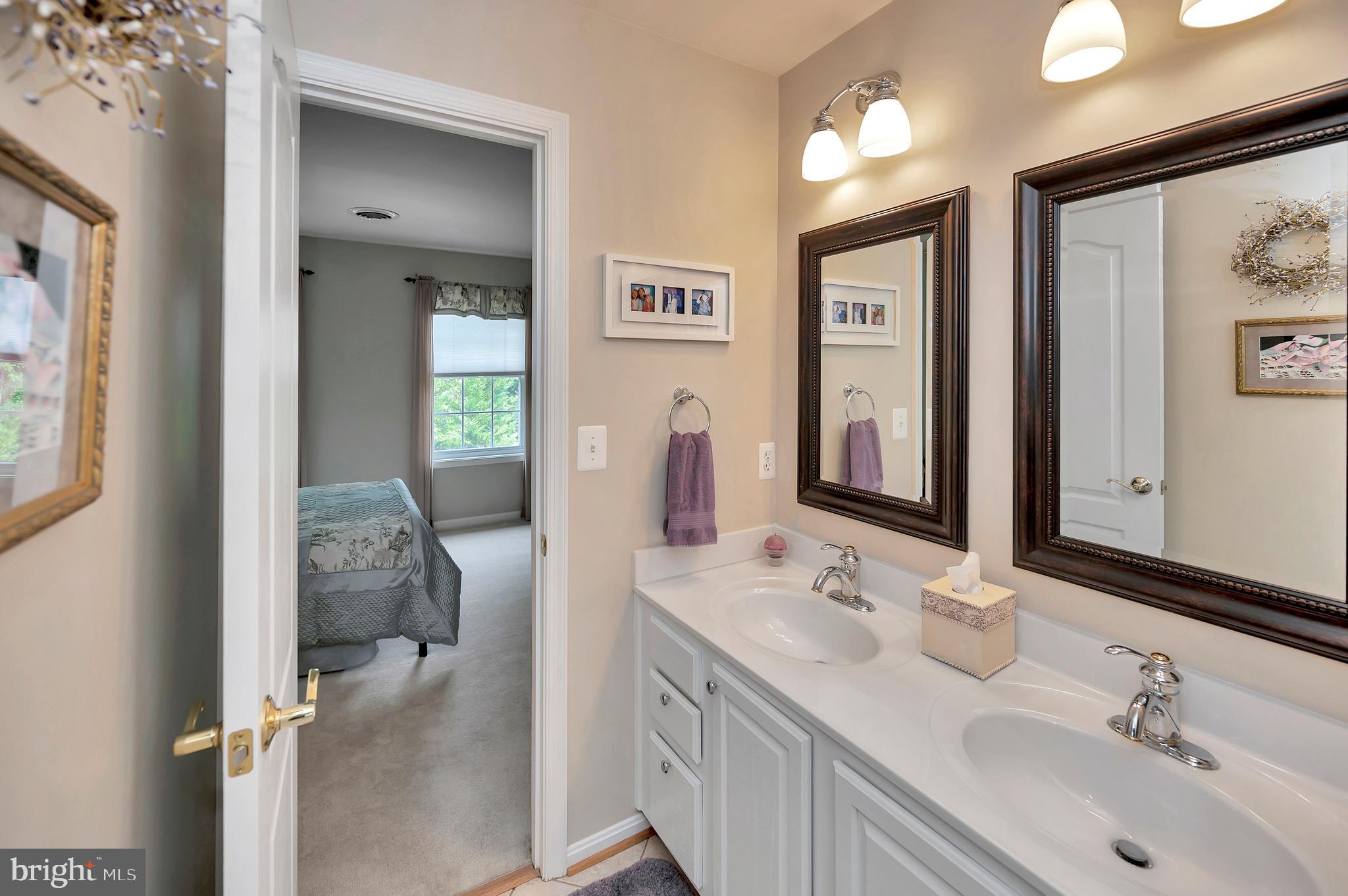 MANSFIELD MANOR - Residential