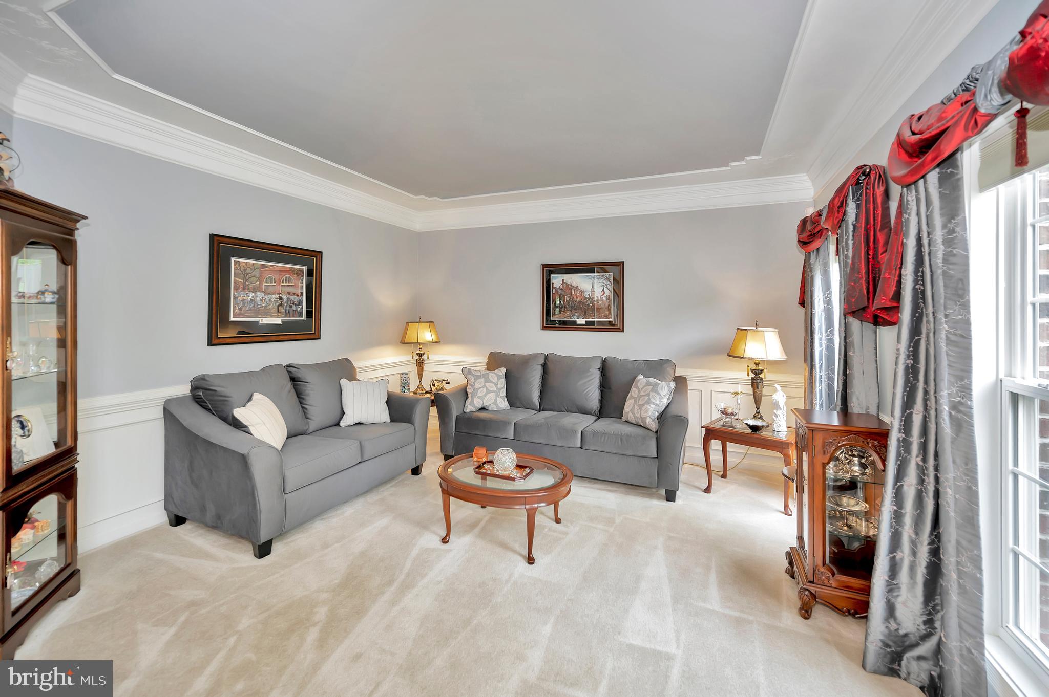 MANSFIELD MANOR - Residential