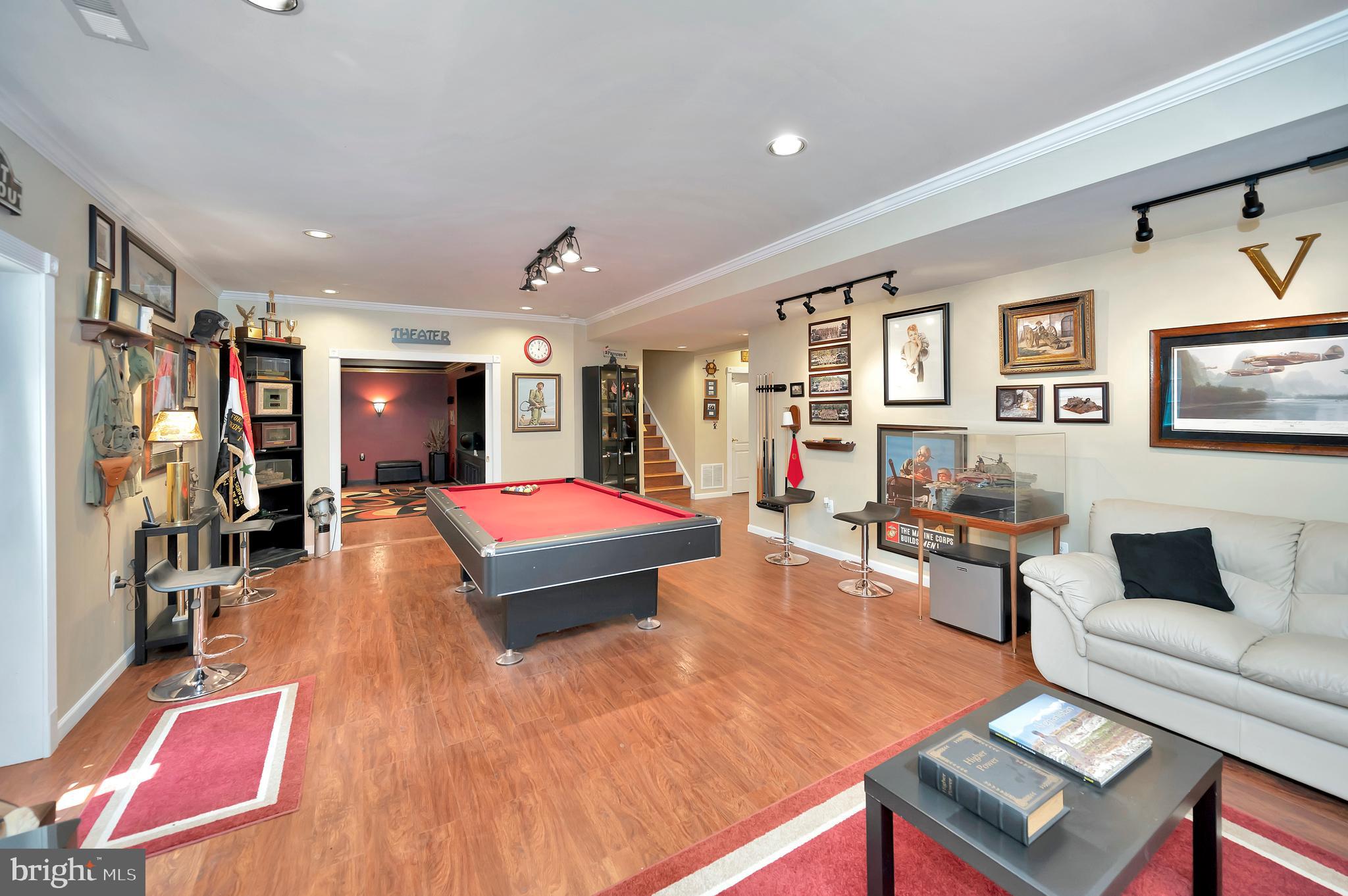 MANSFIELD MANOR - Residential