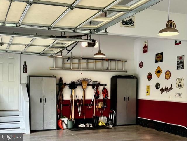 MANSFIELD MANOR - Residential