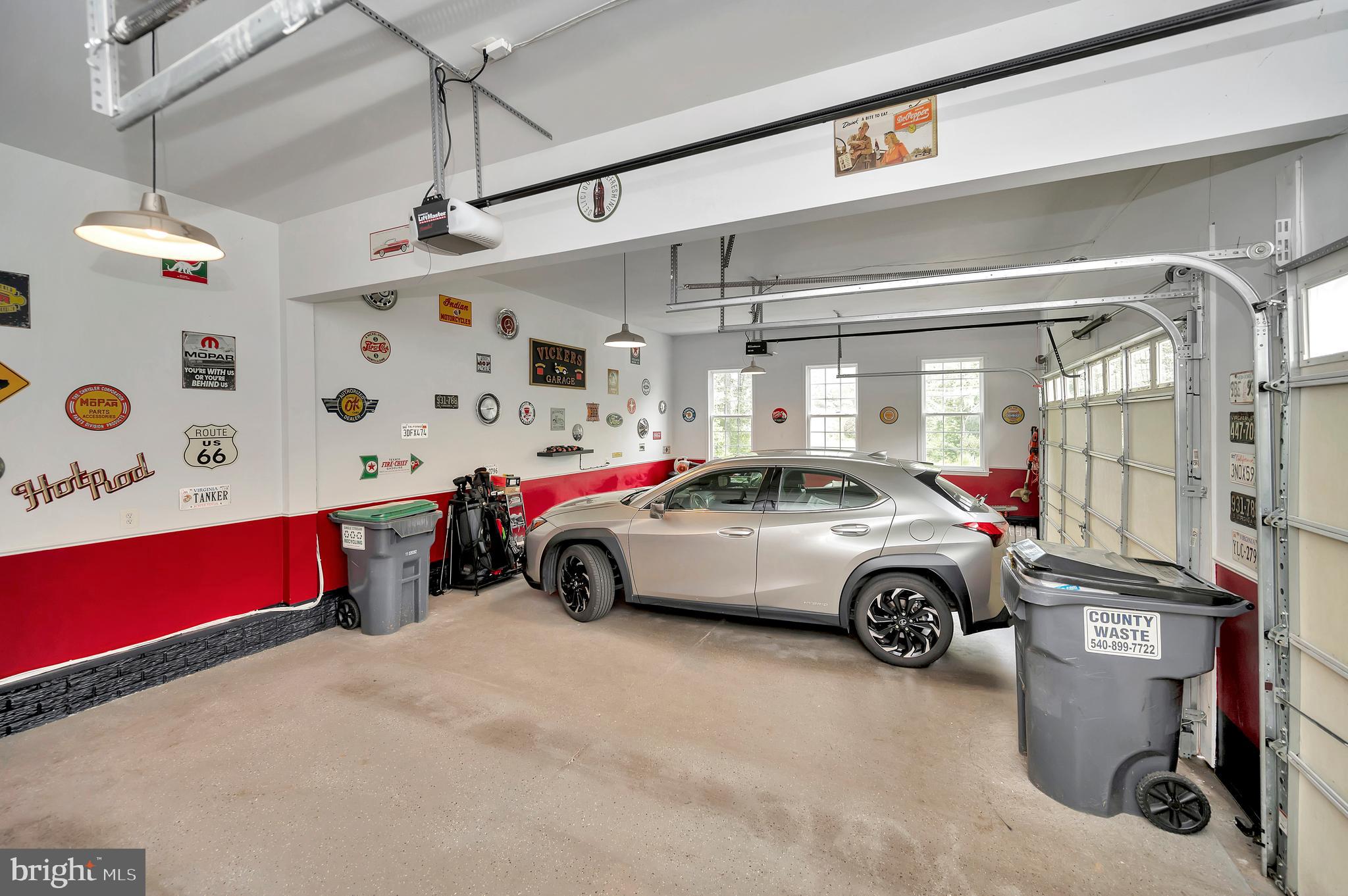 MANSFIELD MANOR - Residential