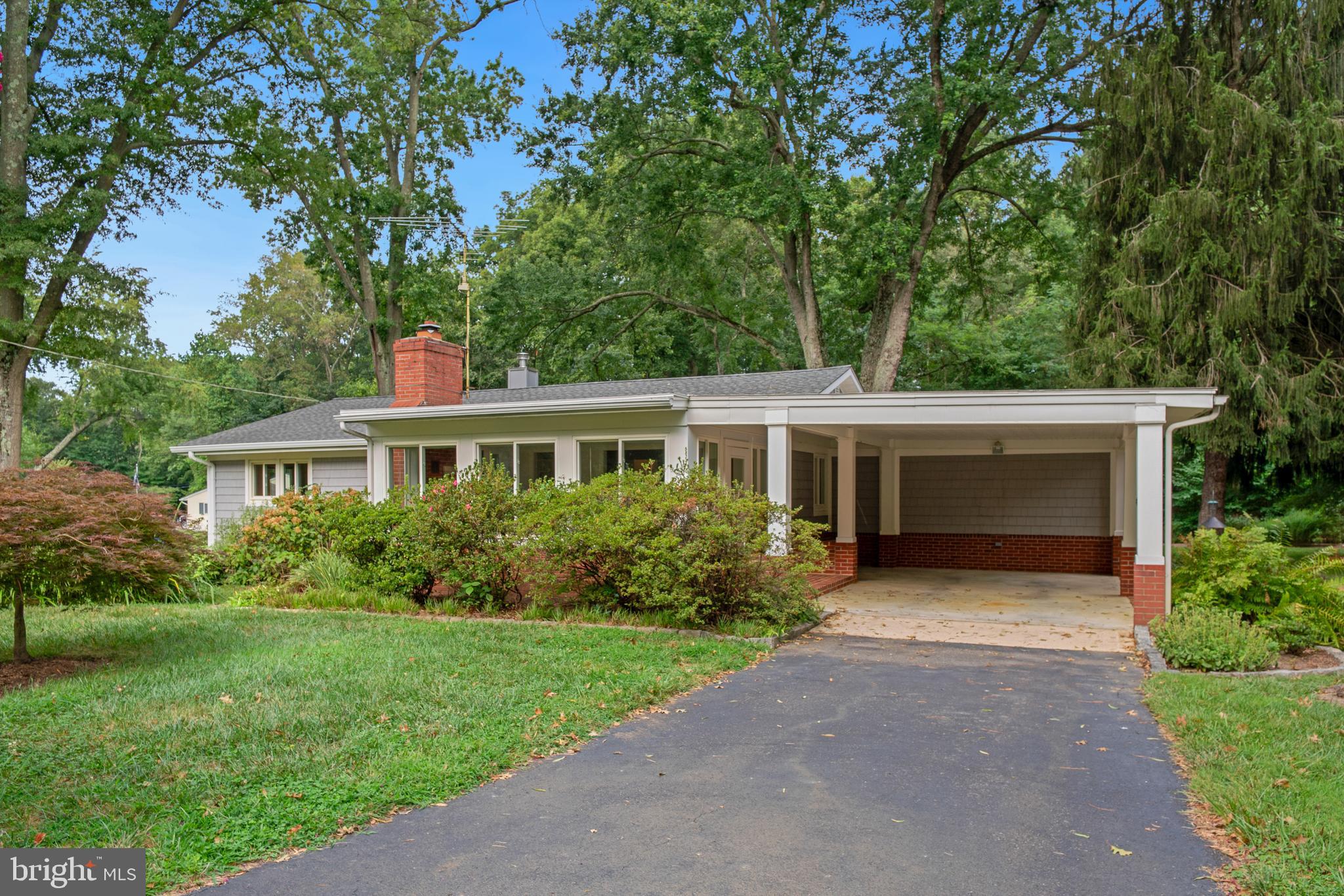 CHESAPEAKE LANDING - Residential