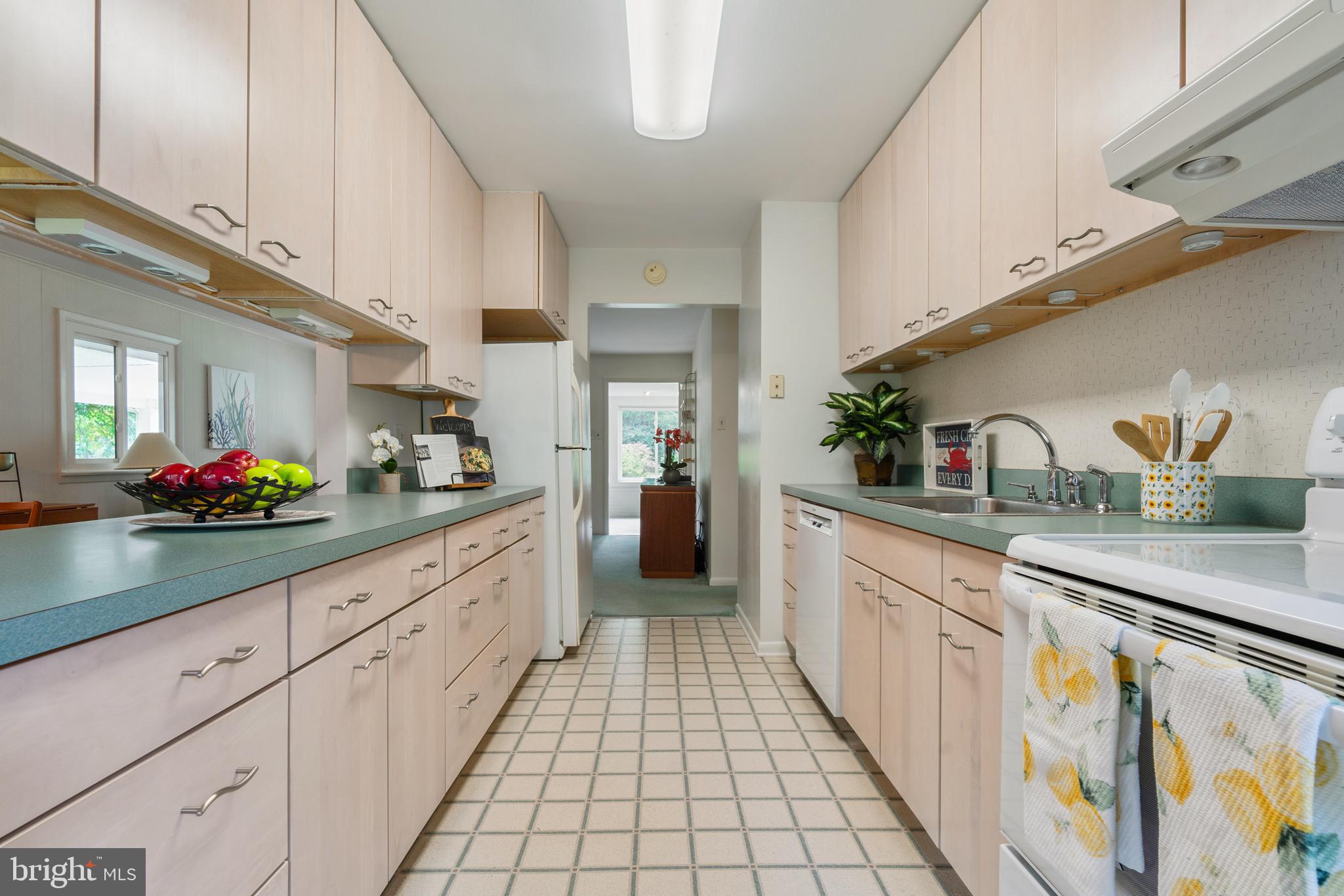 CHESAPEAKE LANDING - Residential