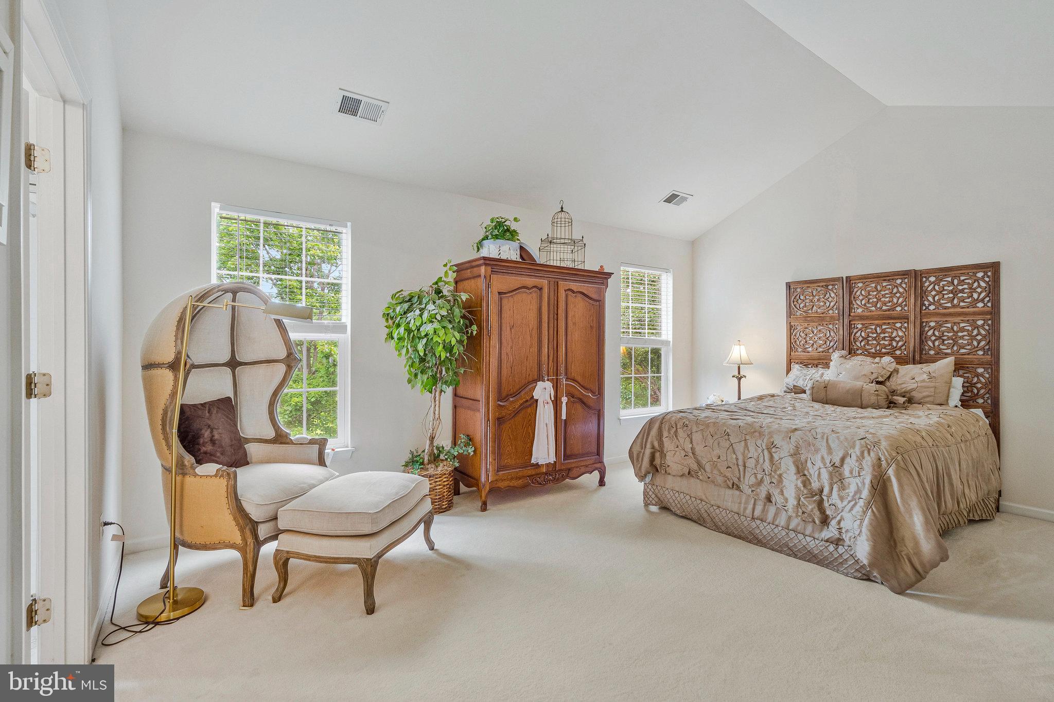 BELMONT COUNTRY CLUB - Residential