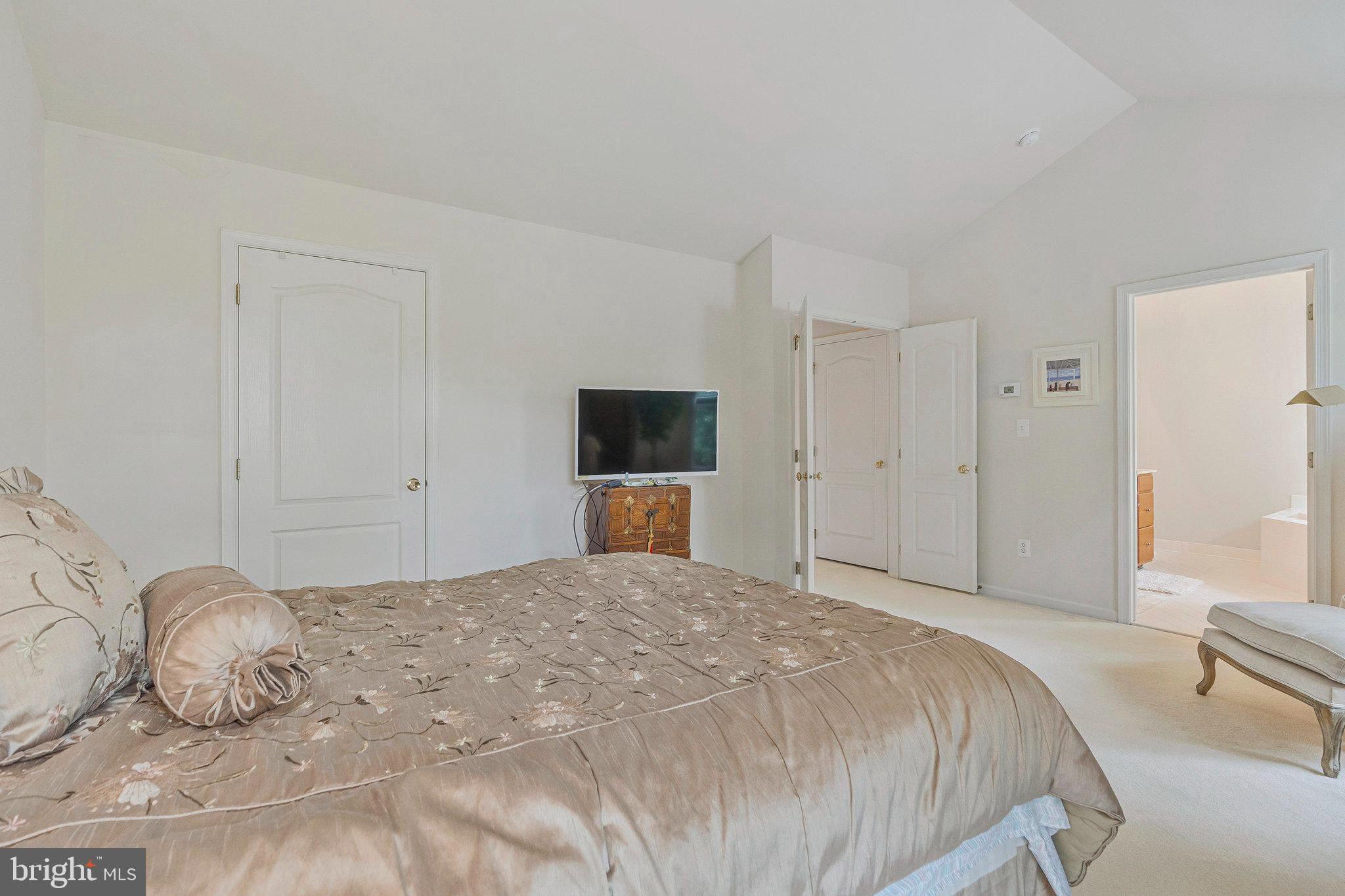 BELMONT COUNTRY CLUB - Residential