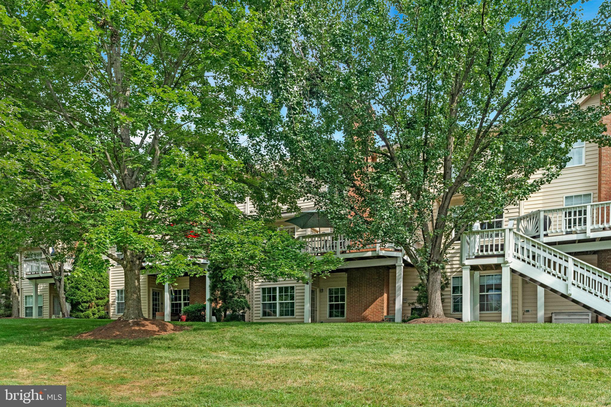 BELMONT COUNTRY CLUB - Residential