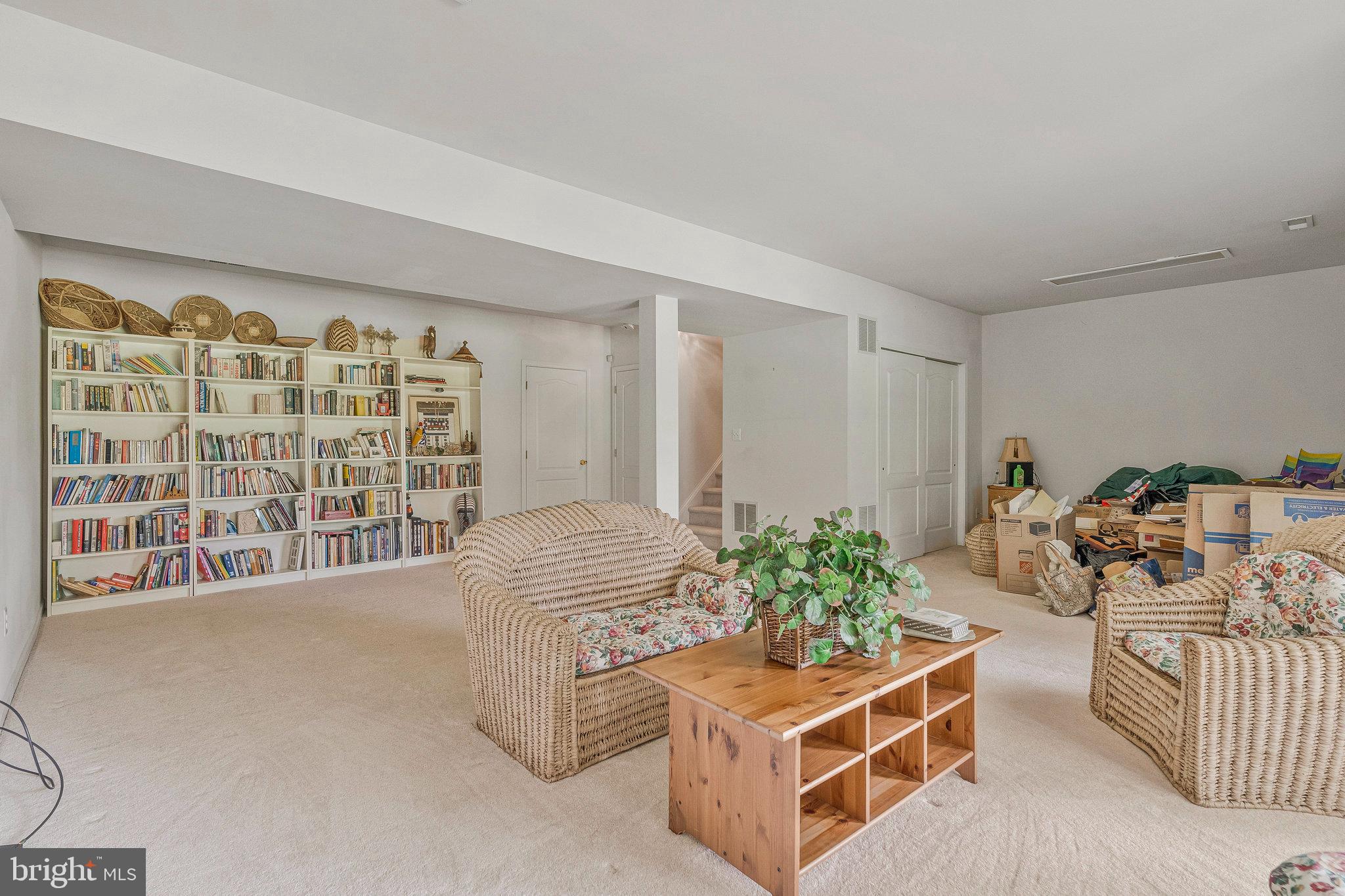 BELMONT COUNTRY CLUB - Residential