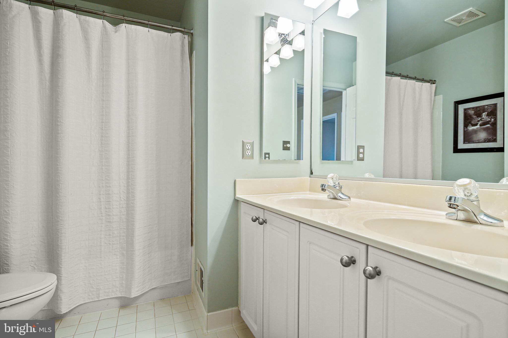 MAYFAIR - Residential