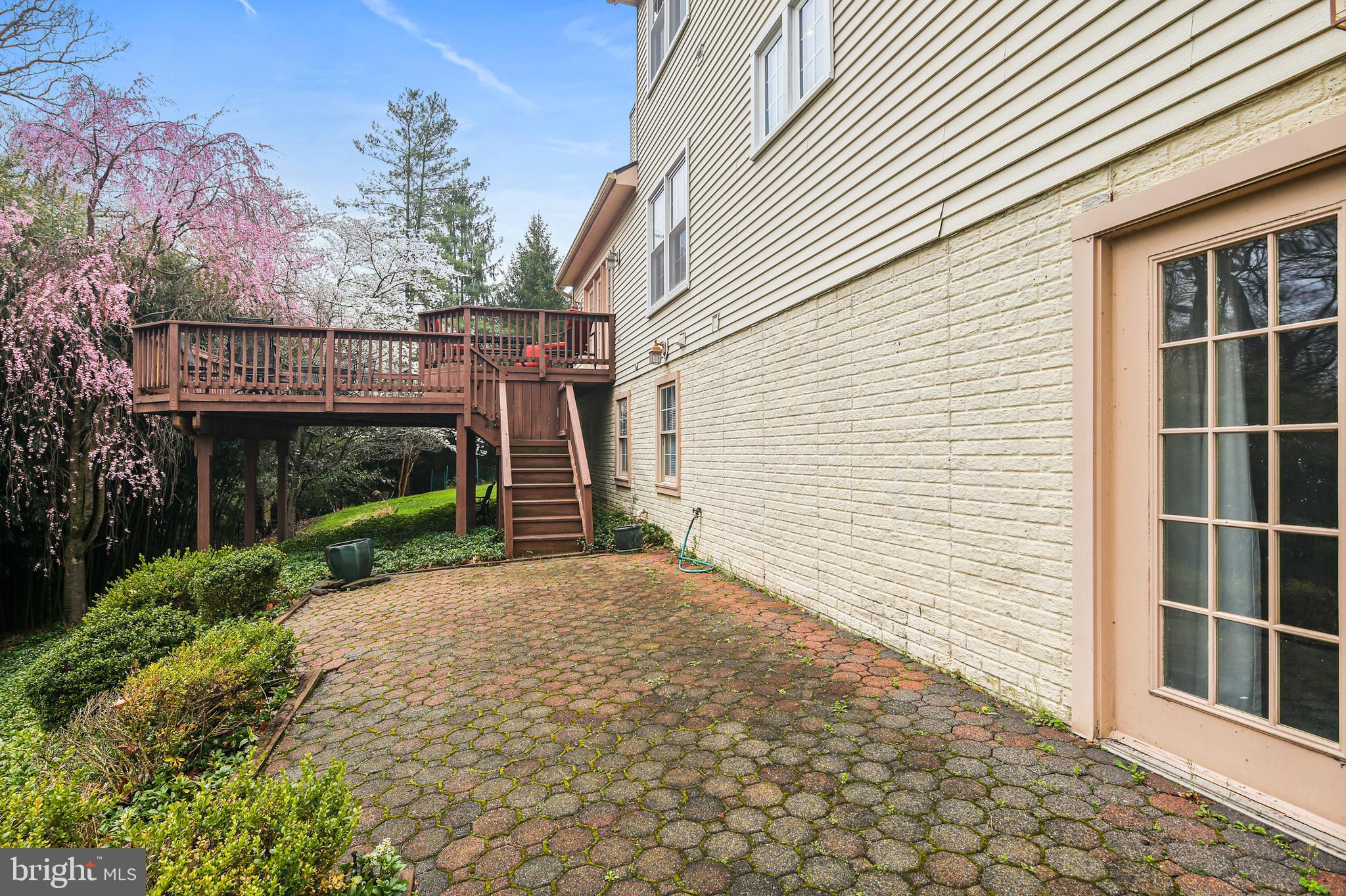 MAYFAIR - Residential