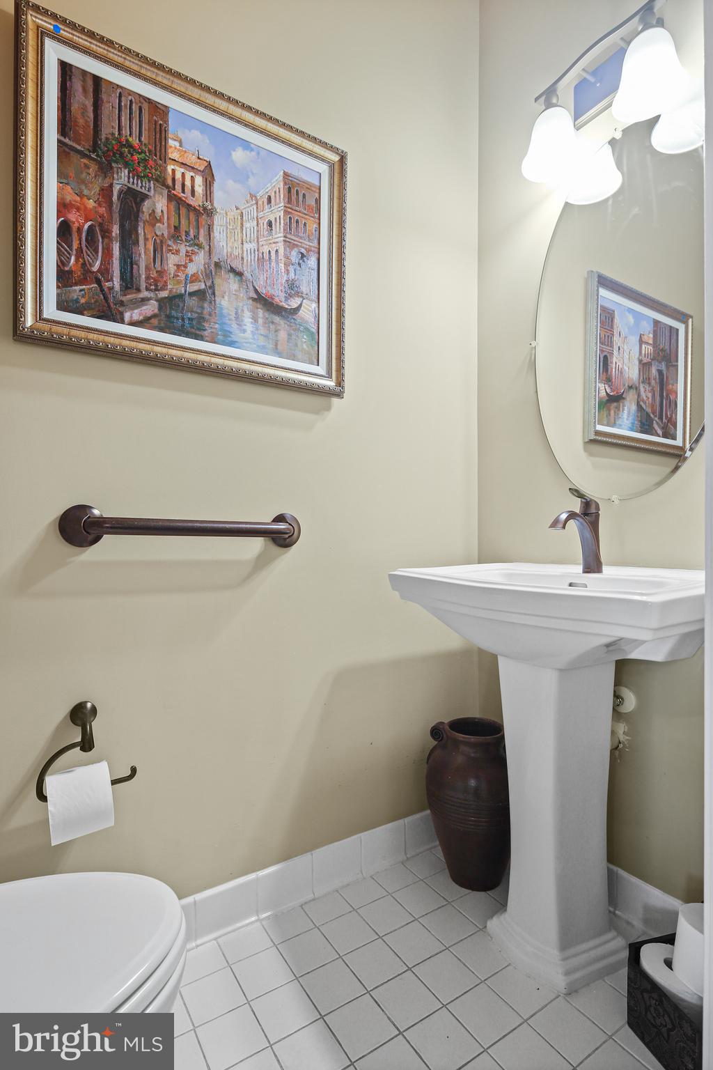 MAYFAIR - Residential