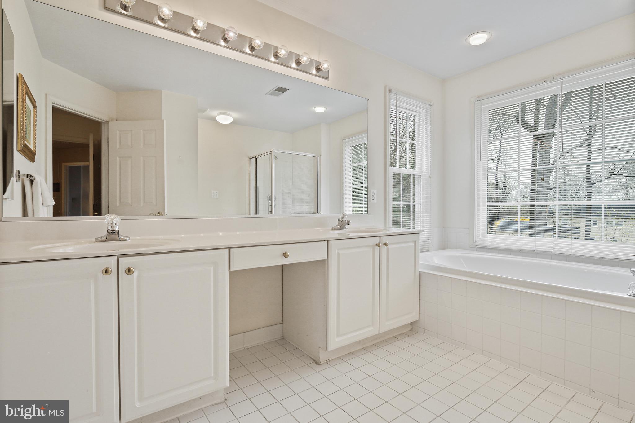 MAYFAIR - Residential