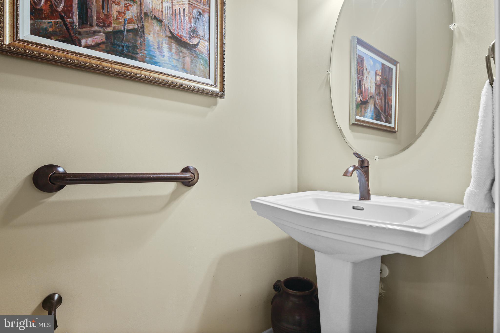 MAYFAIR - Residential