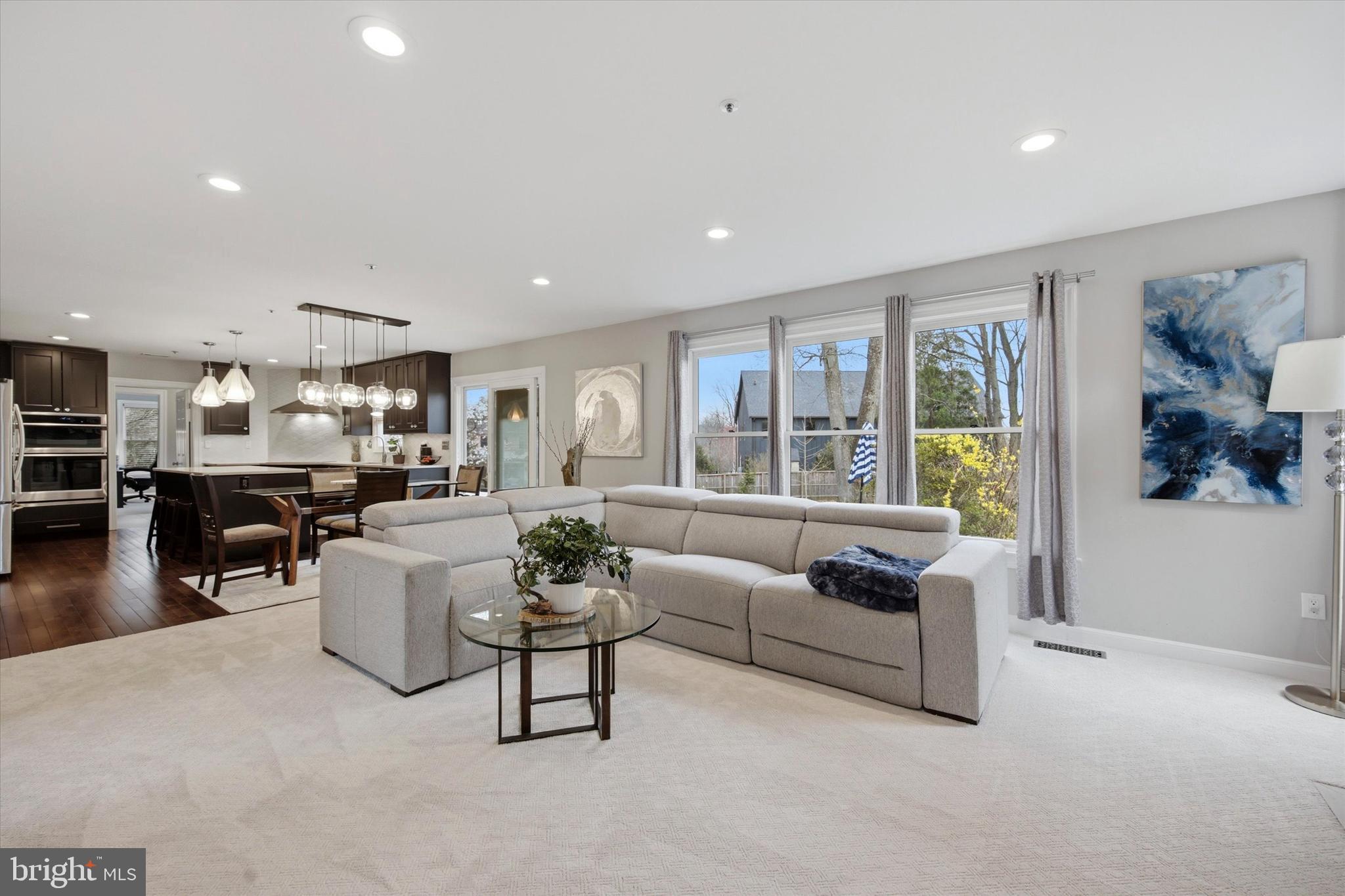 VALLEY FORGE ESTS - Residential