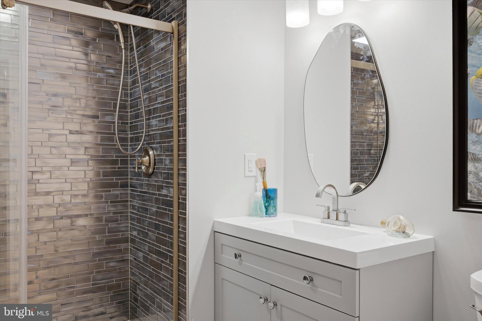 VALLEY FORGE ESTS - Residential